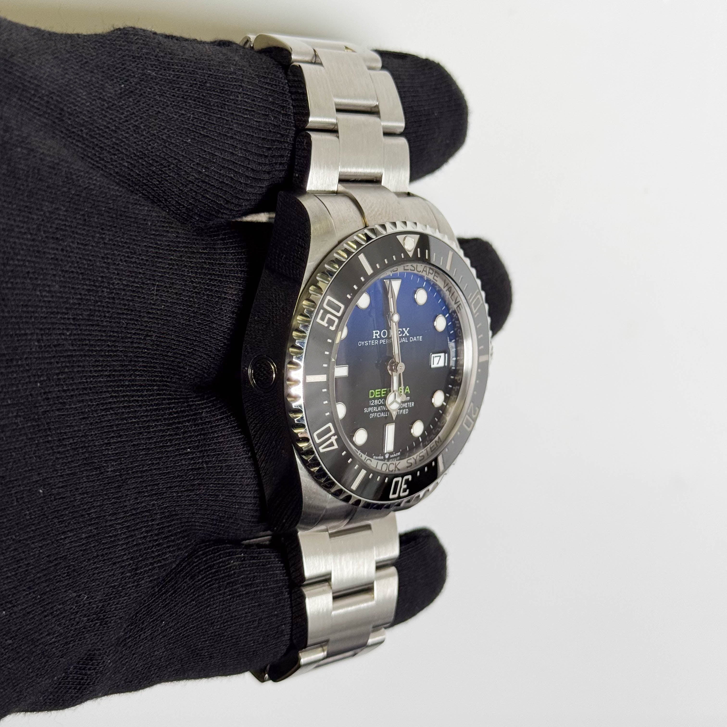 Rolex Sea-Dweller 44mm Black/Blue Dial Watch Ref# 136660