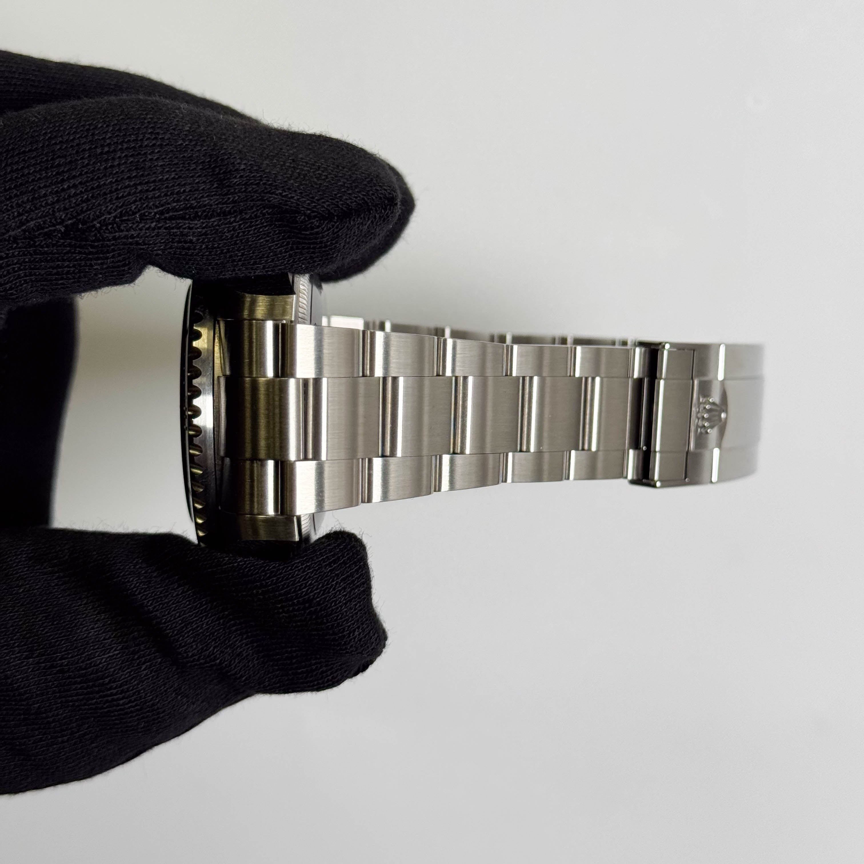 Rolex Sea-Dweller 44mm Black/Blue Dial Watch Ref# 136660