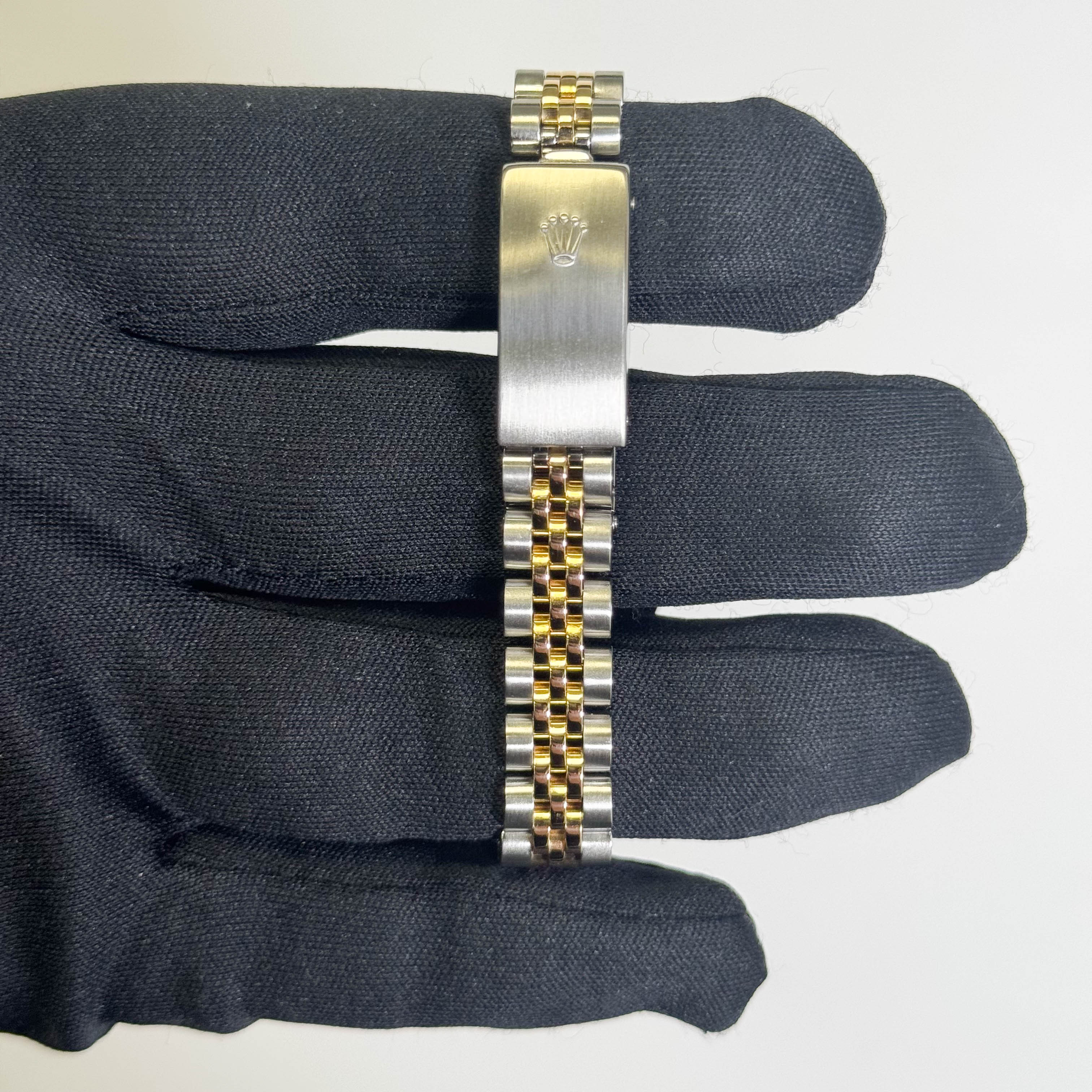 Rolex Datejust 26mm MOP Dial Watch Ref# 69173 - Happy Jewelers Fine Jewelry Lifetime Warranty