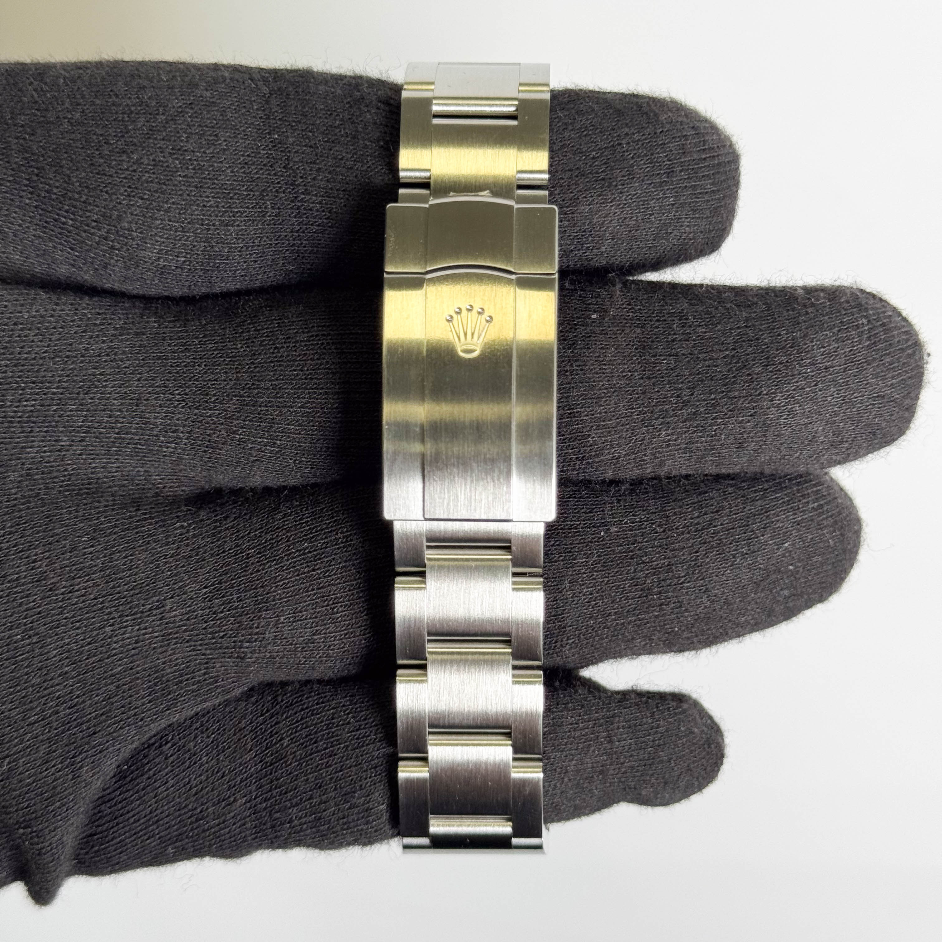 Rolex Oyster Perpetual 36mm Lavender Dial Watch Ref# 126000