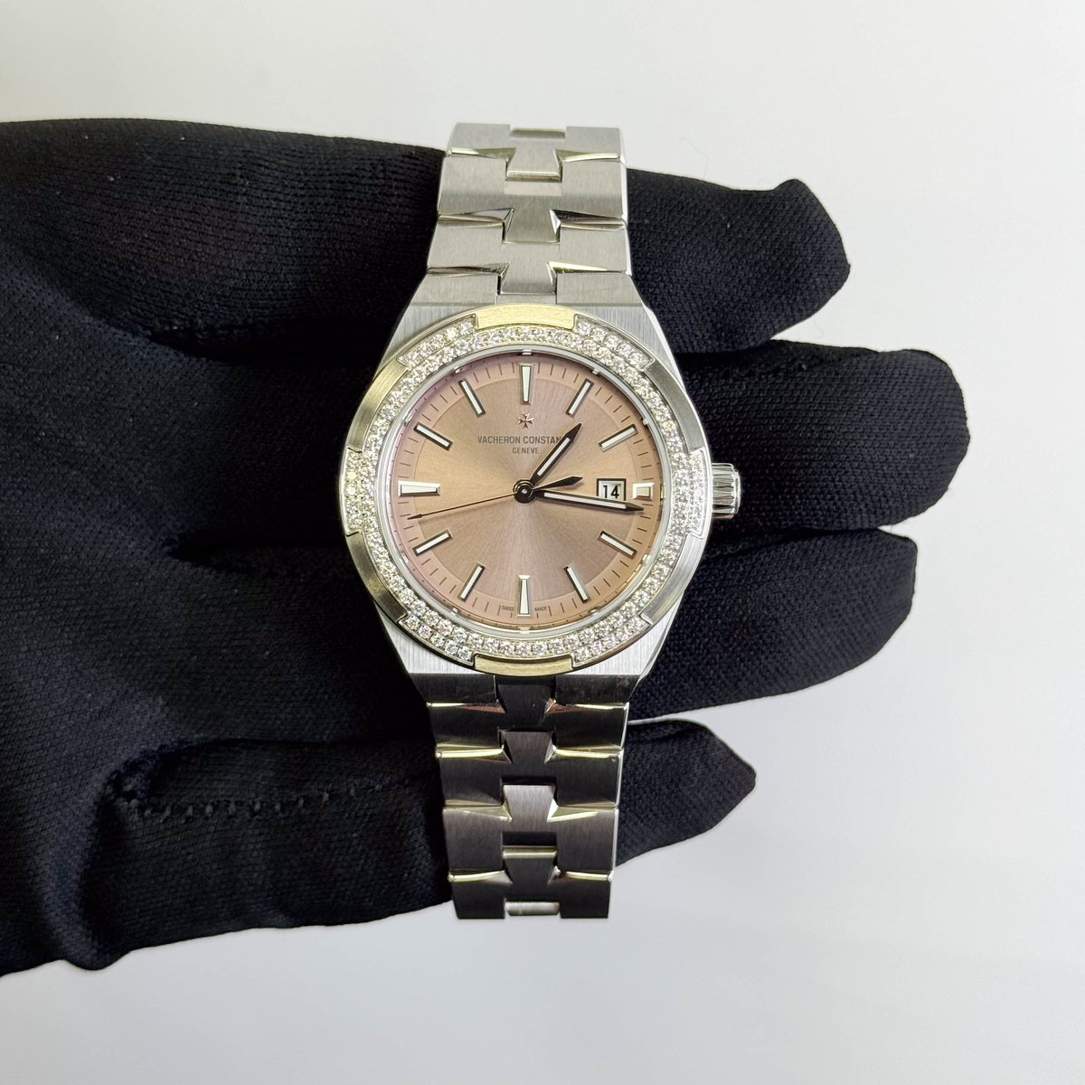 Vacheron Constantin Overseas 35mm Pink Dial Watch Ref# 4605V/200A-B971