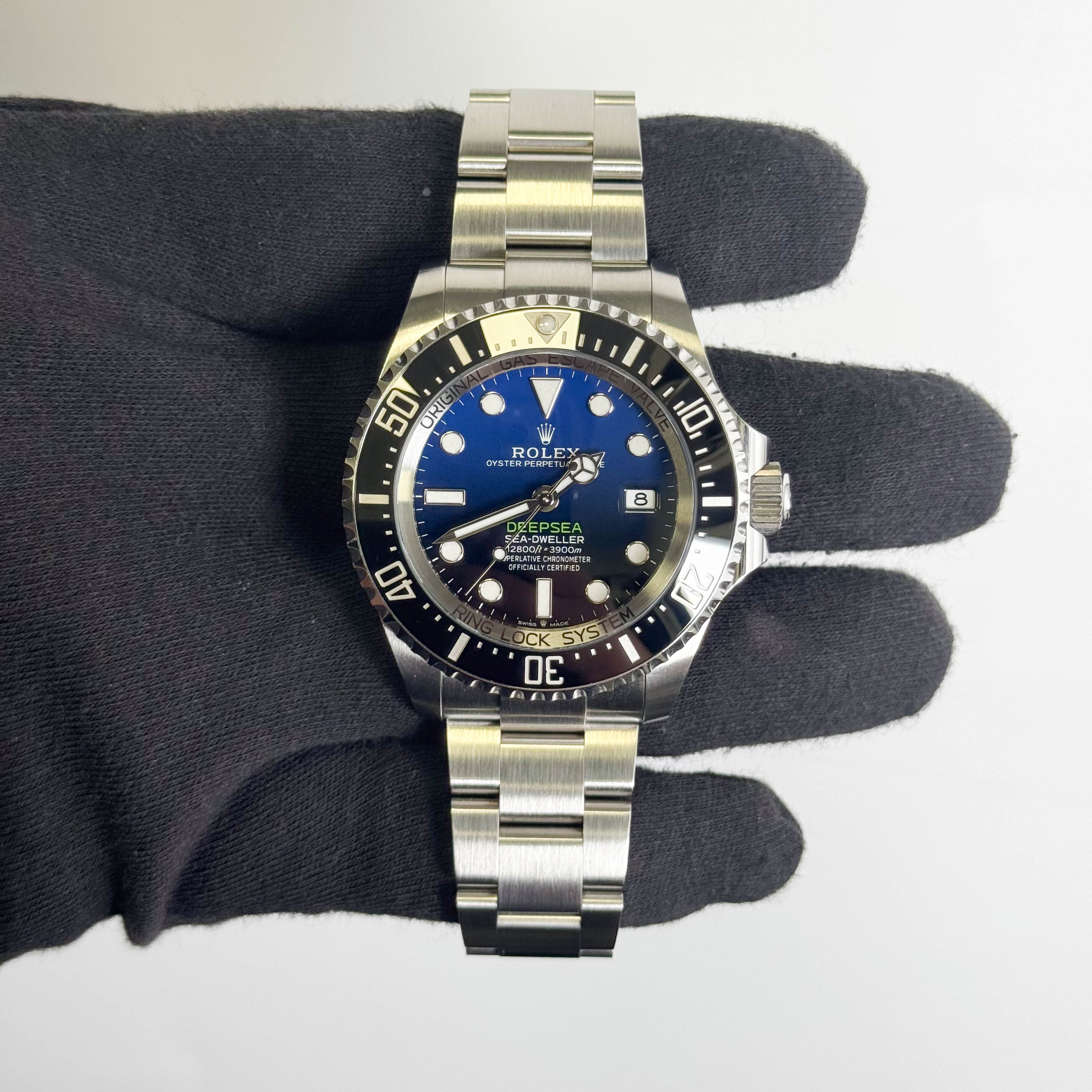 Rolex Sea-Dweller 44mm Black/Blue Dial Watch Ref# 136660