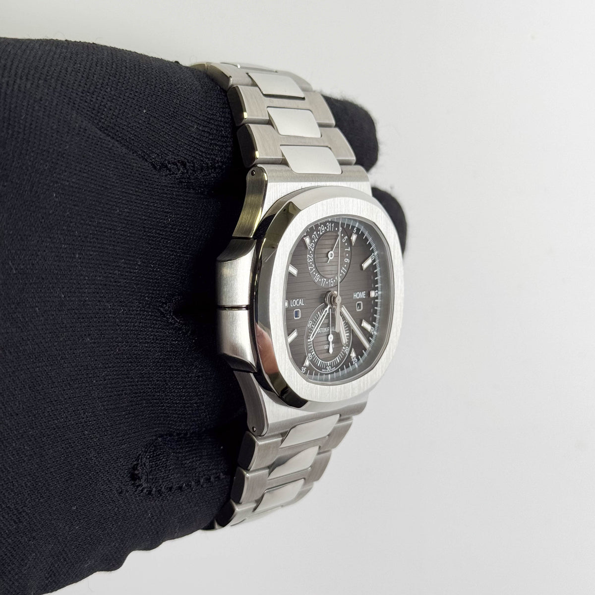 Patek Philippe Nautilus 40.5mm Grey Dial Watch Ref# 5990/1A-001 - Happy Jewelers Fine Jewelry Lifetime Warranty