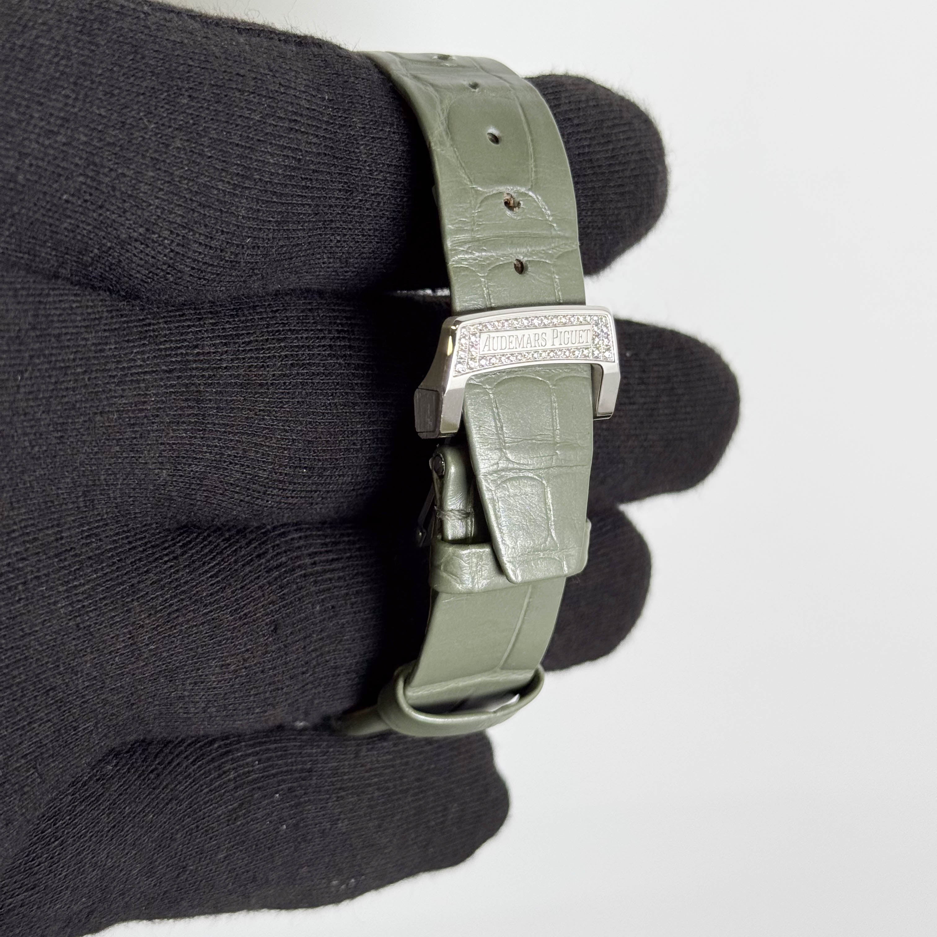 Audemars Piguet Royal Oak 37mm Green Dial Watch Ref# 15551BC.ZZ.D405CR.01