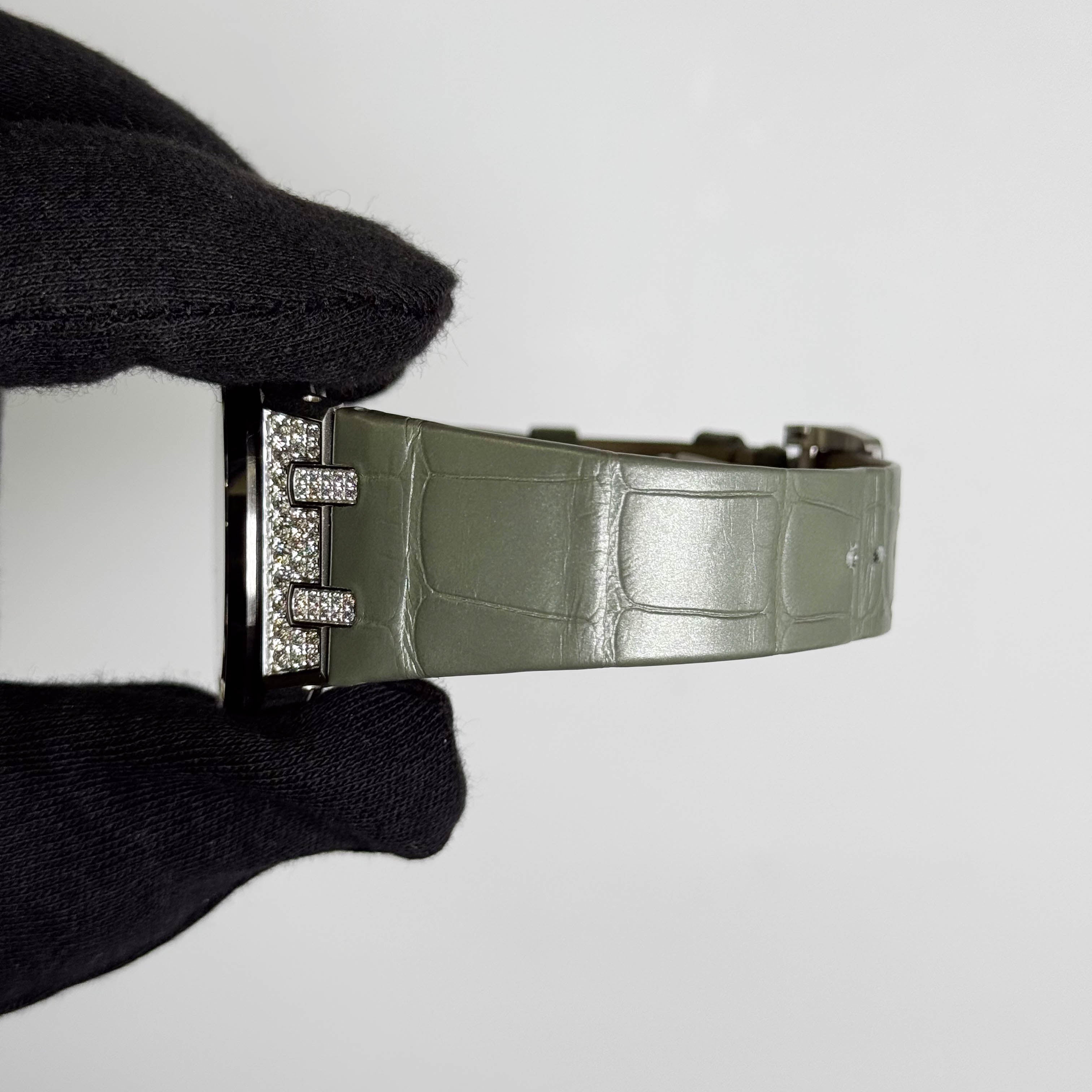 Audemars Piguet Royal Oak 37mm Green Dial Watch Ref# 15551BC.ZZ.D405CR.01