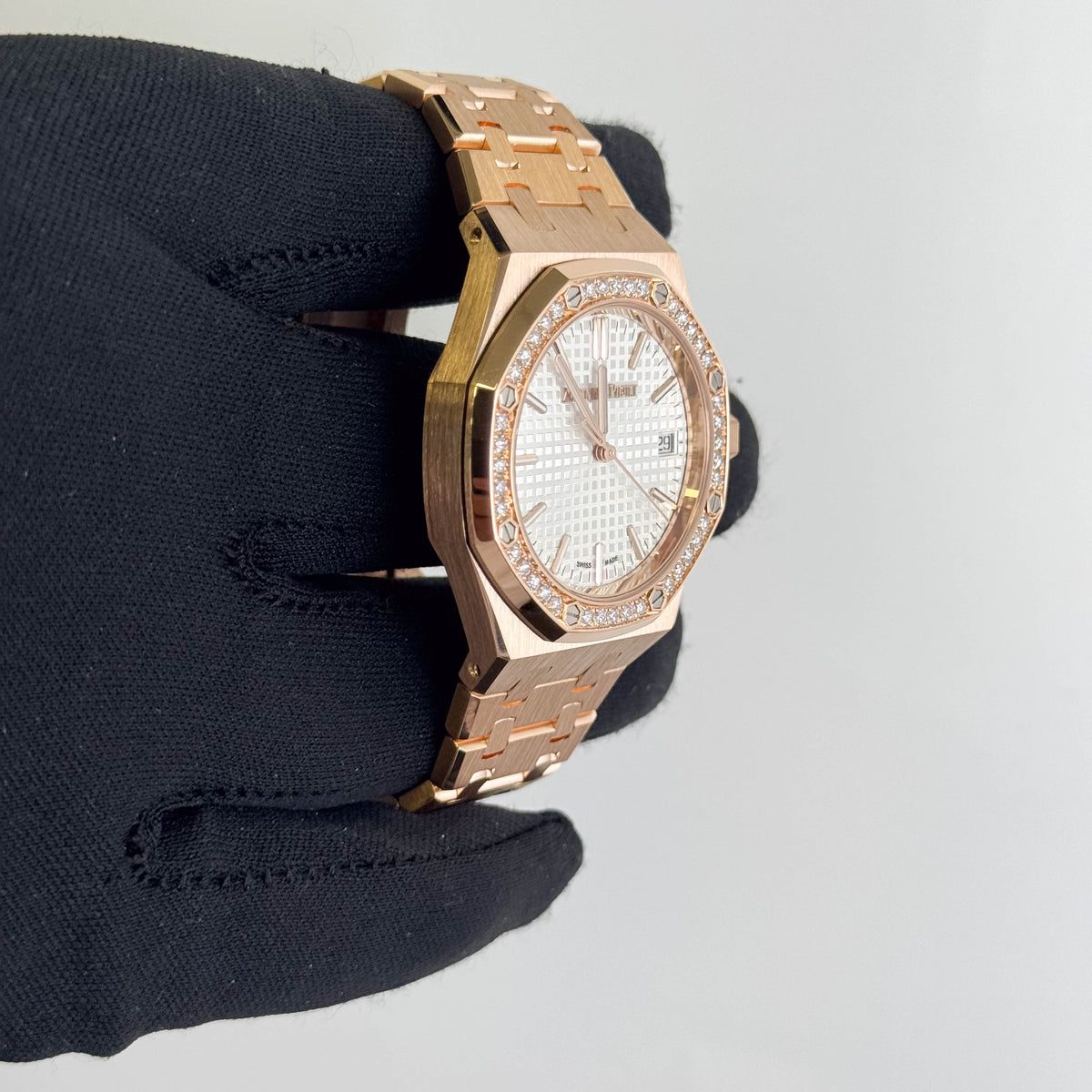 Audemars Piguet Royal Oak 37mm White Dial Watch Ref# 15551OR.ZZ.1356OR.04 - Happy Jewelers Fine Jewelry Lifetime Warranty