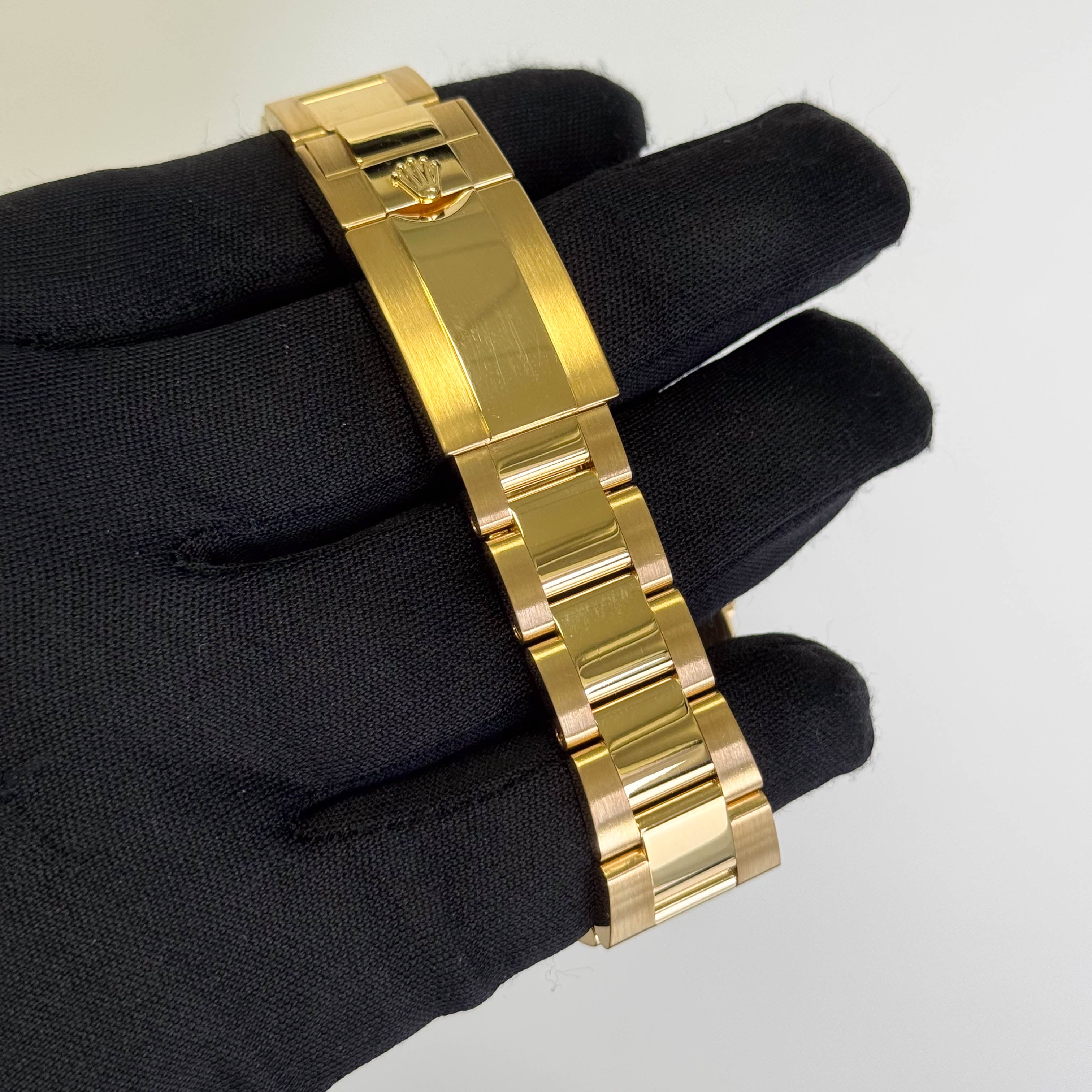 Rolex Yacht-Master II 44mm White Dial Watch Ref# 116688