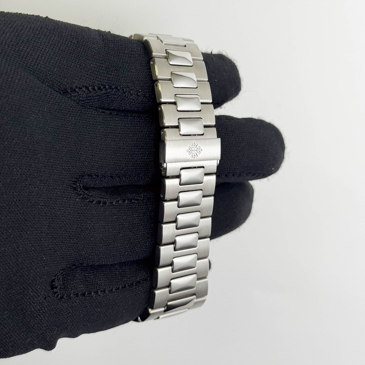 Patek Philippe Nautilus 40mm Blue Dial Watch Ref# 5711/1A-001 - Happy Jewelers Fine Jewelry Lifetime Warranty
