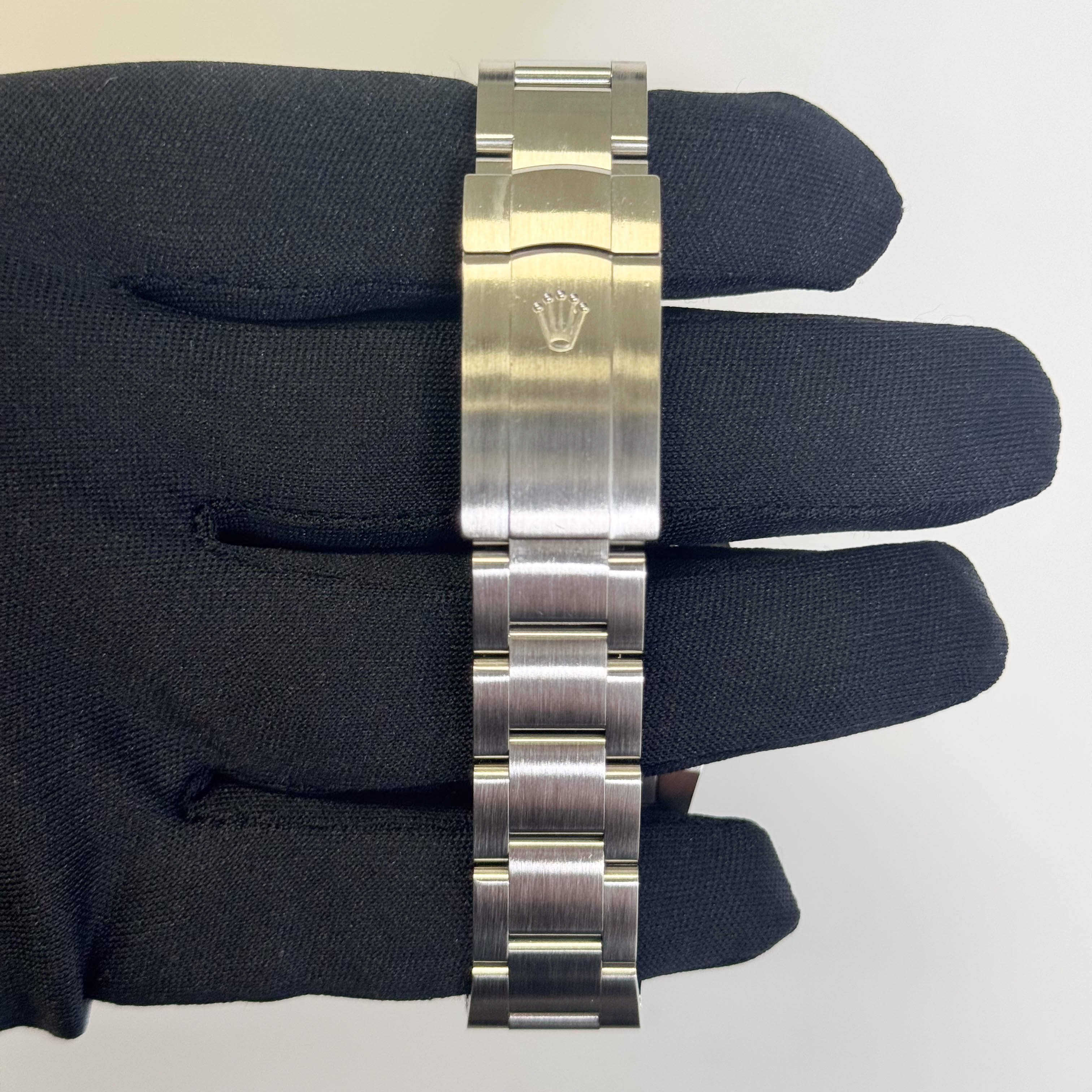 Rolex Oyster Perpetual 41mm Blue Dial Watch Ref# 124300 - Happy Jewelers Fine Jewelry Lifetime Warranty