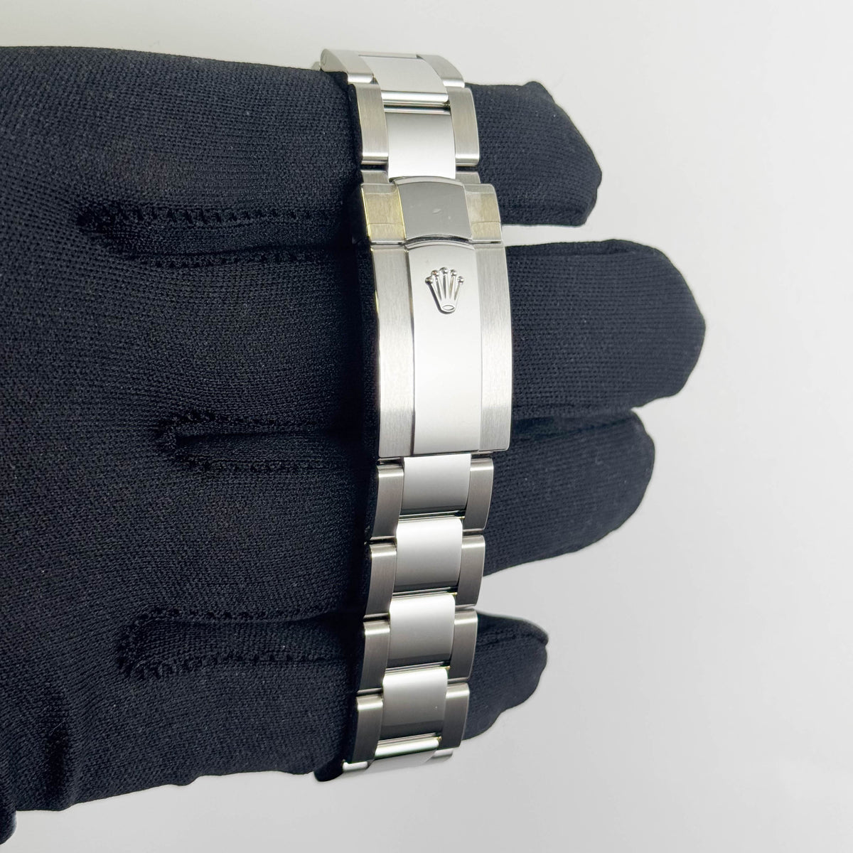 Rolex Datejust 41mm Black Dial Watch Ref# 126300 - Happy Jewelers Fine Jewelry Lifetime Warranty