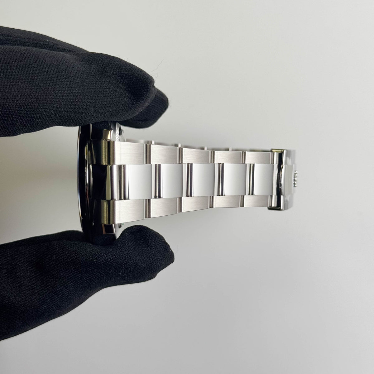 Rolex Datejust 41mm Black Dial Watch Ref# 126300 - Happy Jewelers Fine Jewelry Lifetime Warranty