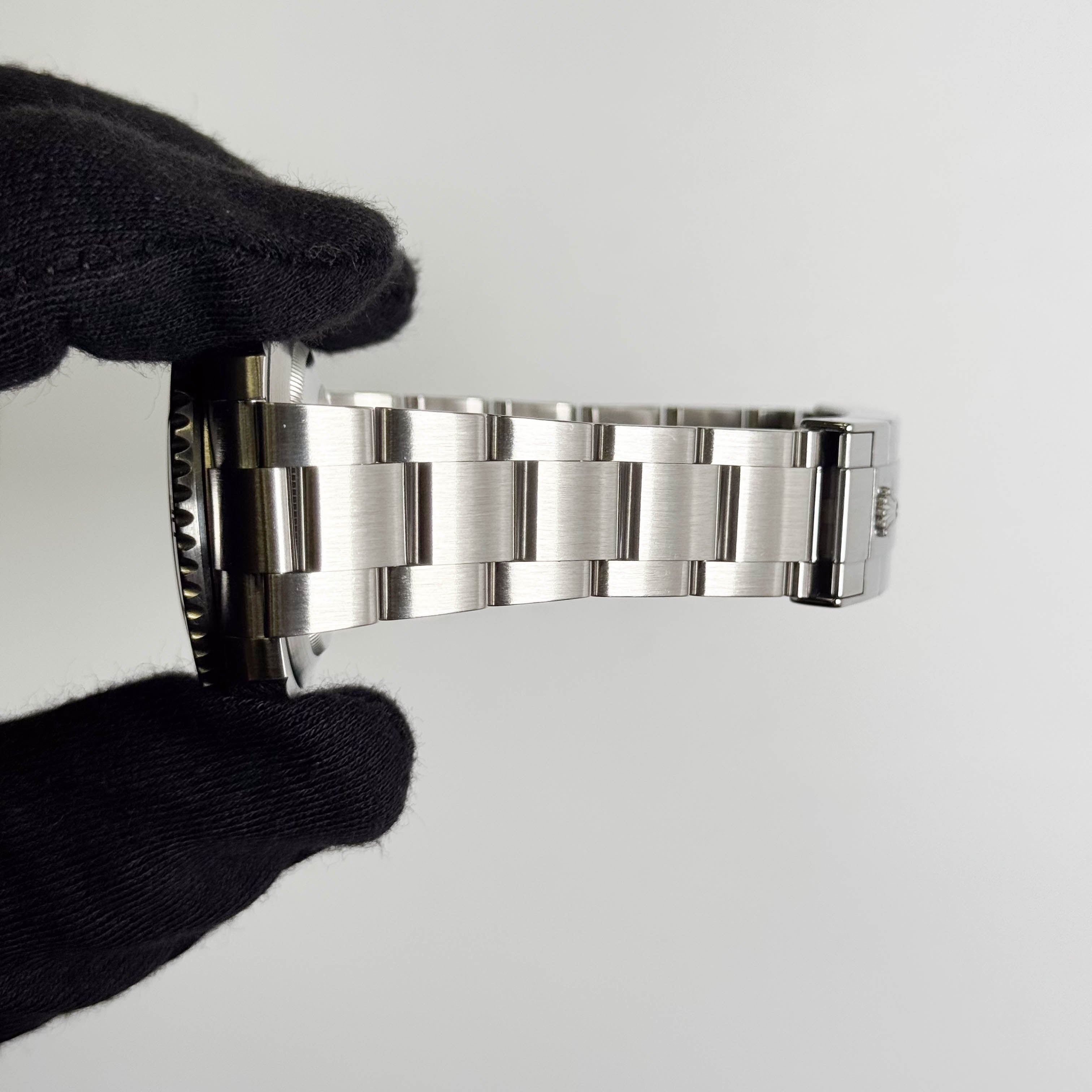 Rolex Submariner 40mm Black Dial Watch Ref# 116610LN