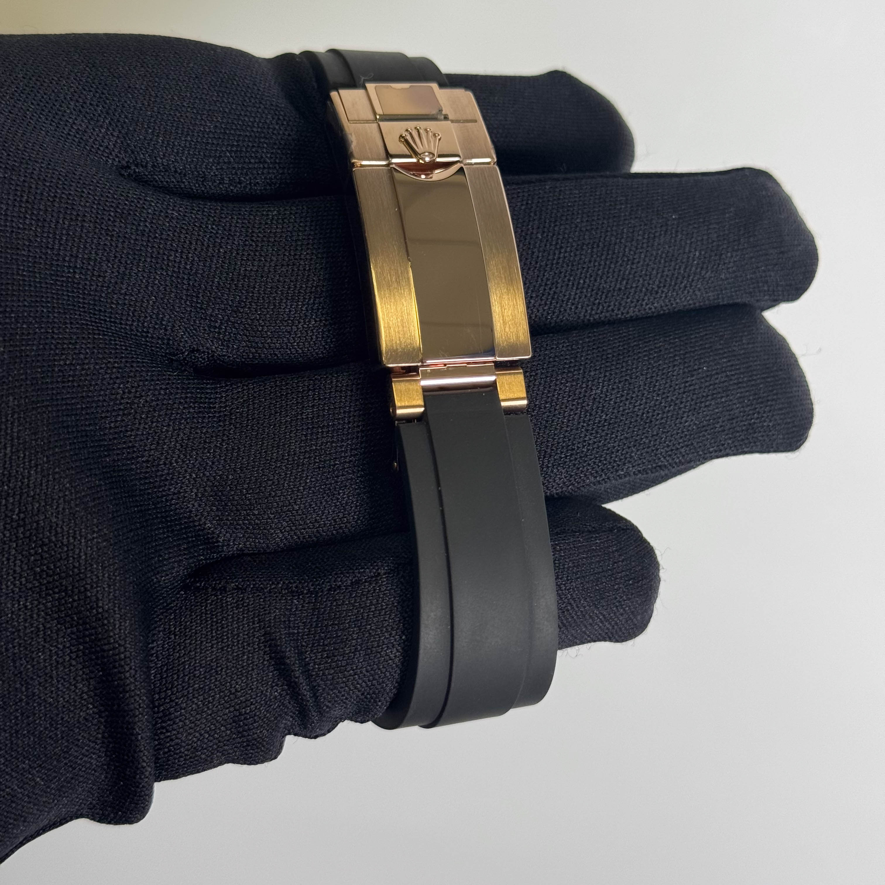 Rolex Daytona 40mm Black Dial Watch Ref# 116515LN