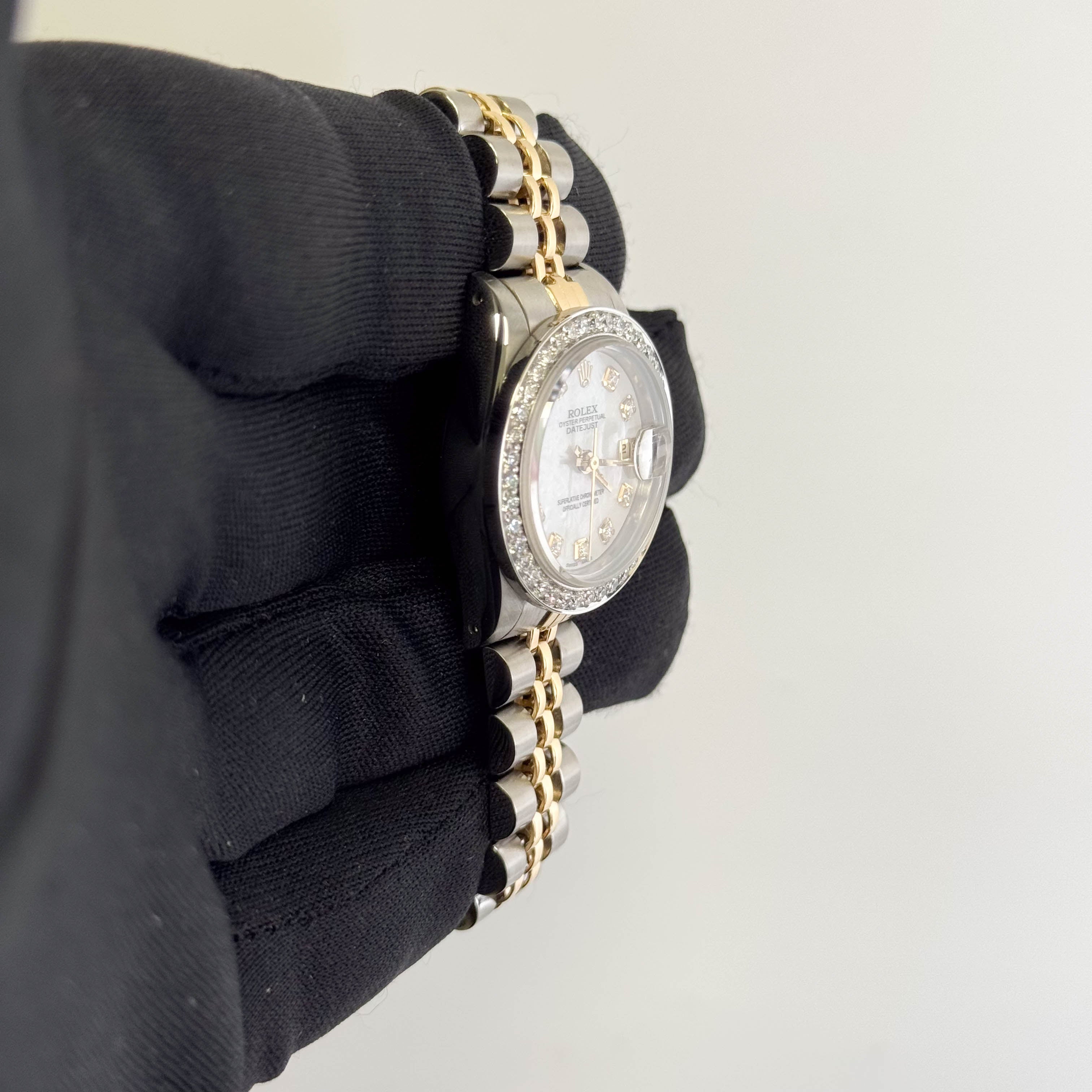 Rolex Datejust 26mm MOP Dial Watch Ref# 69173 - Happy Jewelers Fine Jewelry Lifetime Warranty