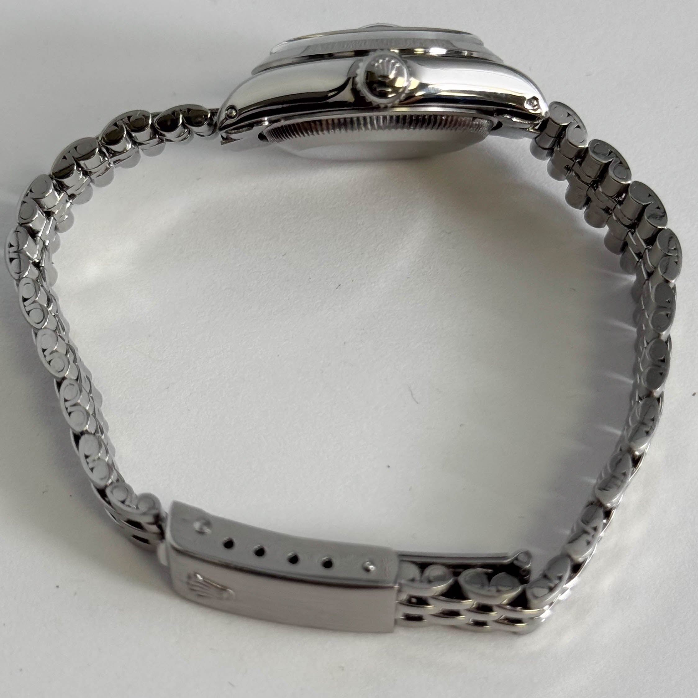 Rolex Oyster Perpetual Datejust 26mm Silver Dial Watch Ref# 69160