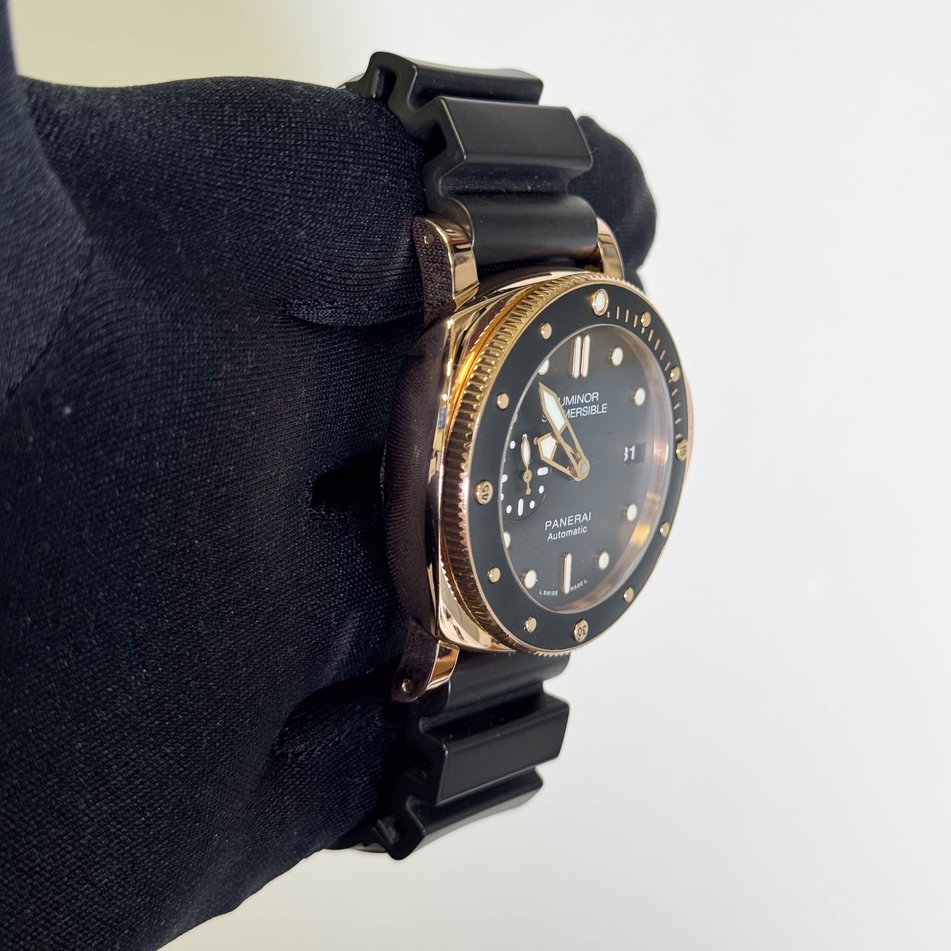Panerai Luminor 42mm Black Dial Watch Ref# PAM00684 - Happy Jewelers Fine Jewelry Lifetime Warranty