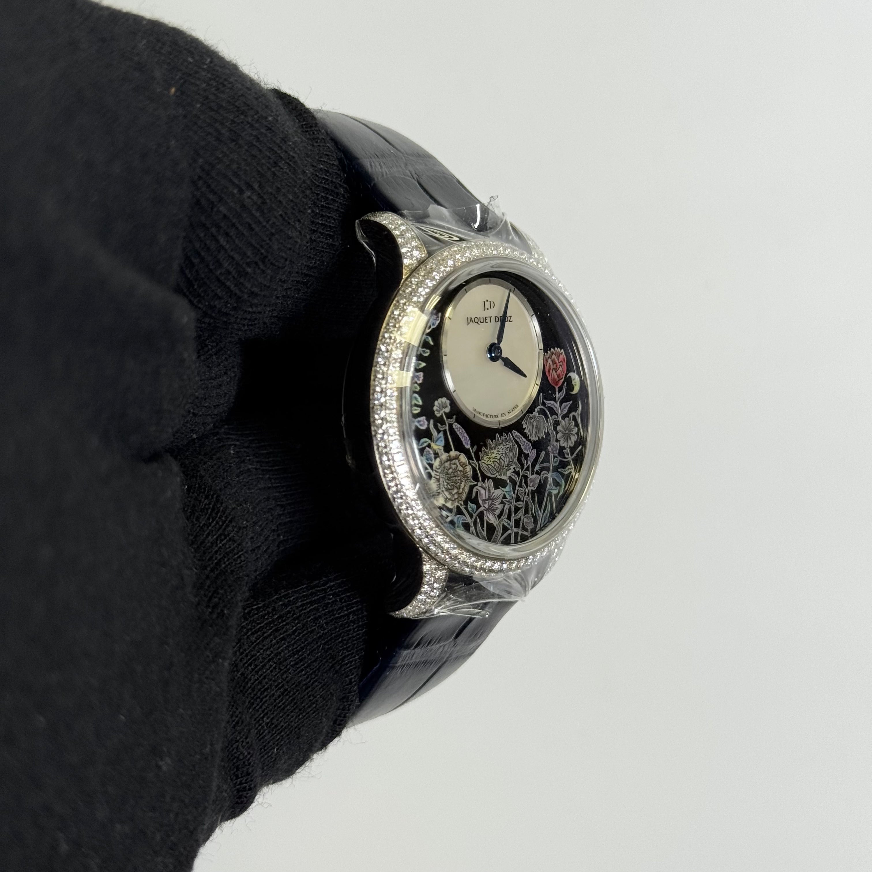 Jaquet Droz Petite Heure Minute 35mm Black Dial Watch Ref# J005004201 - Happy Jewelers Fine Jewelry Lifetime Warranty