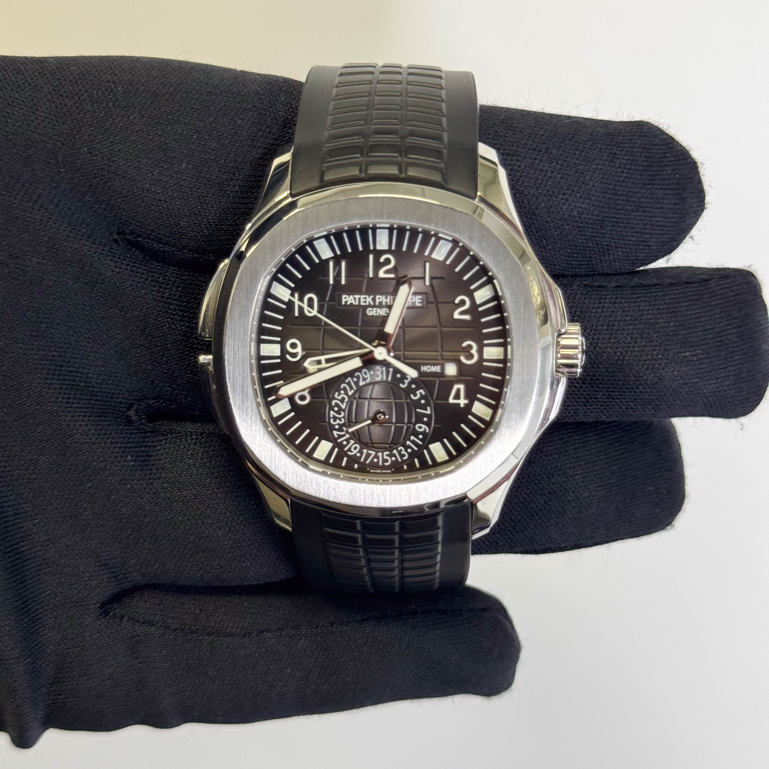 Patek Philippe Aquanaut 40mm Grey Dial Watch Ref# 5164A-001