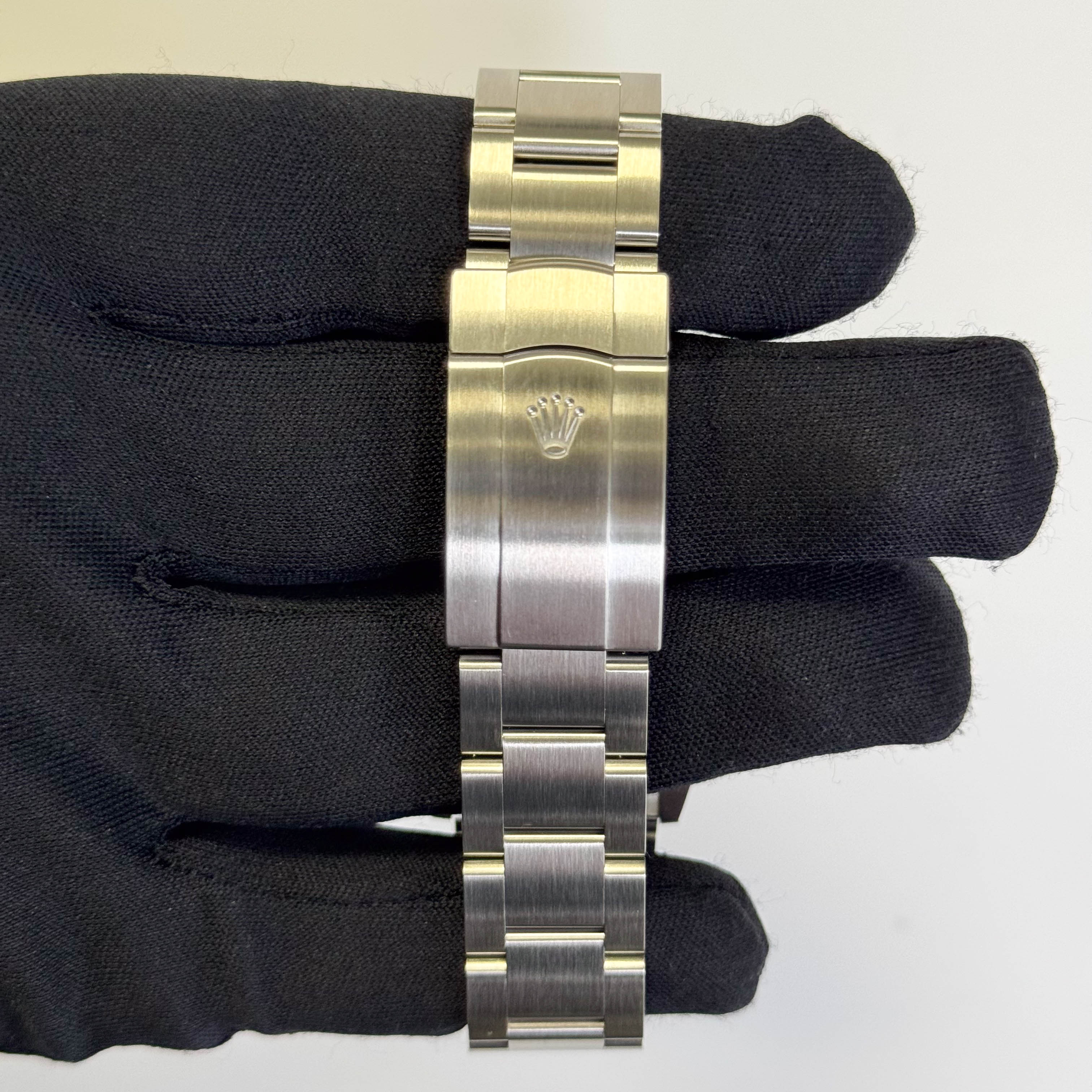 Rolex Oyster Perpetual Lavender 41mm Dial Watch Ref# 134300