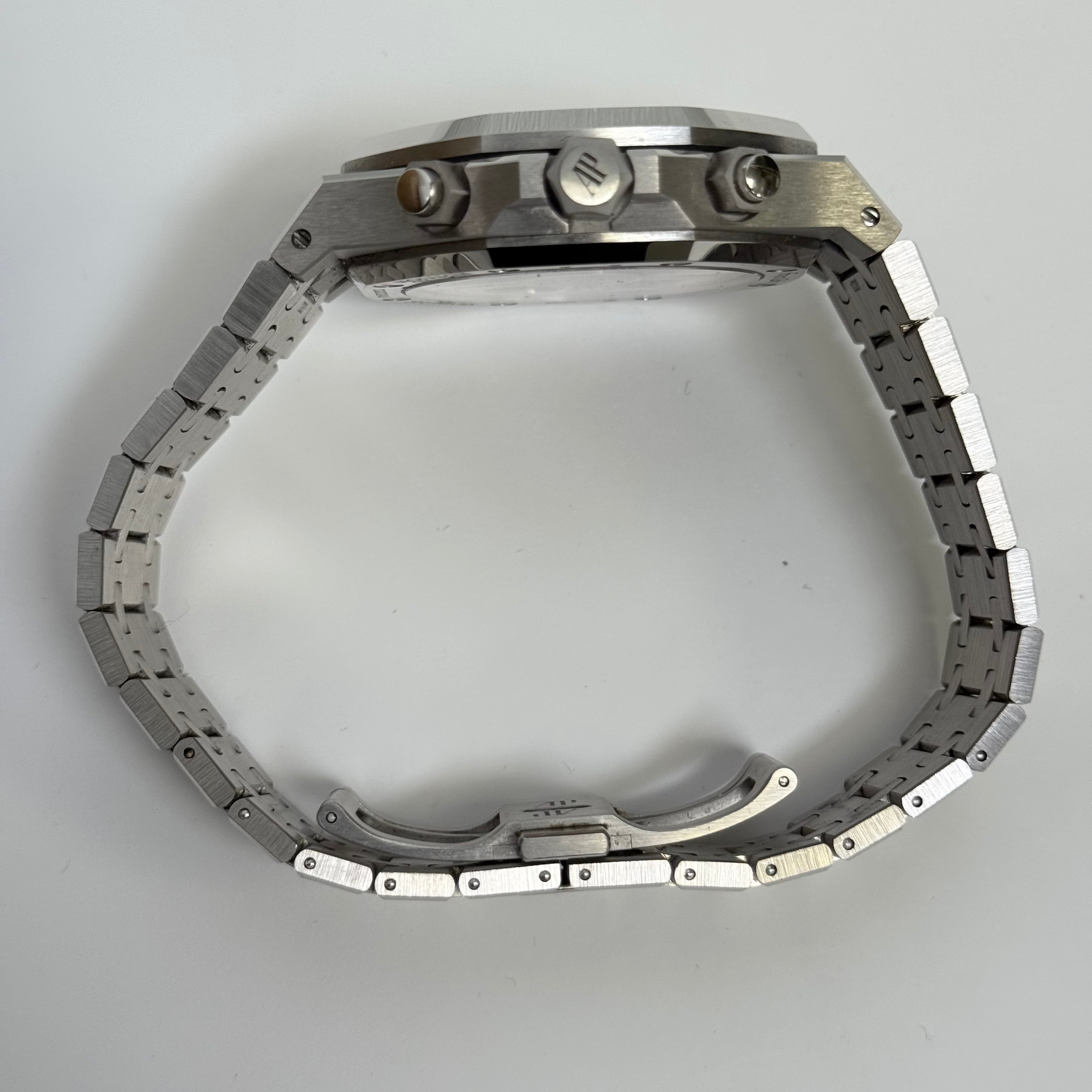Audemars Piguet Royal Oak 41mm Blue Dial Watch Ref# 26239BC.OO.1220BC.01 - Happy Jewelers Fine Jewelry Lifetime Warranty