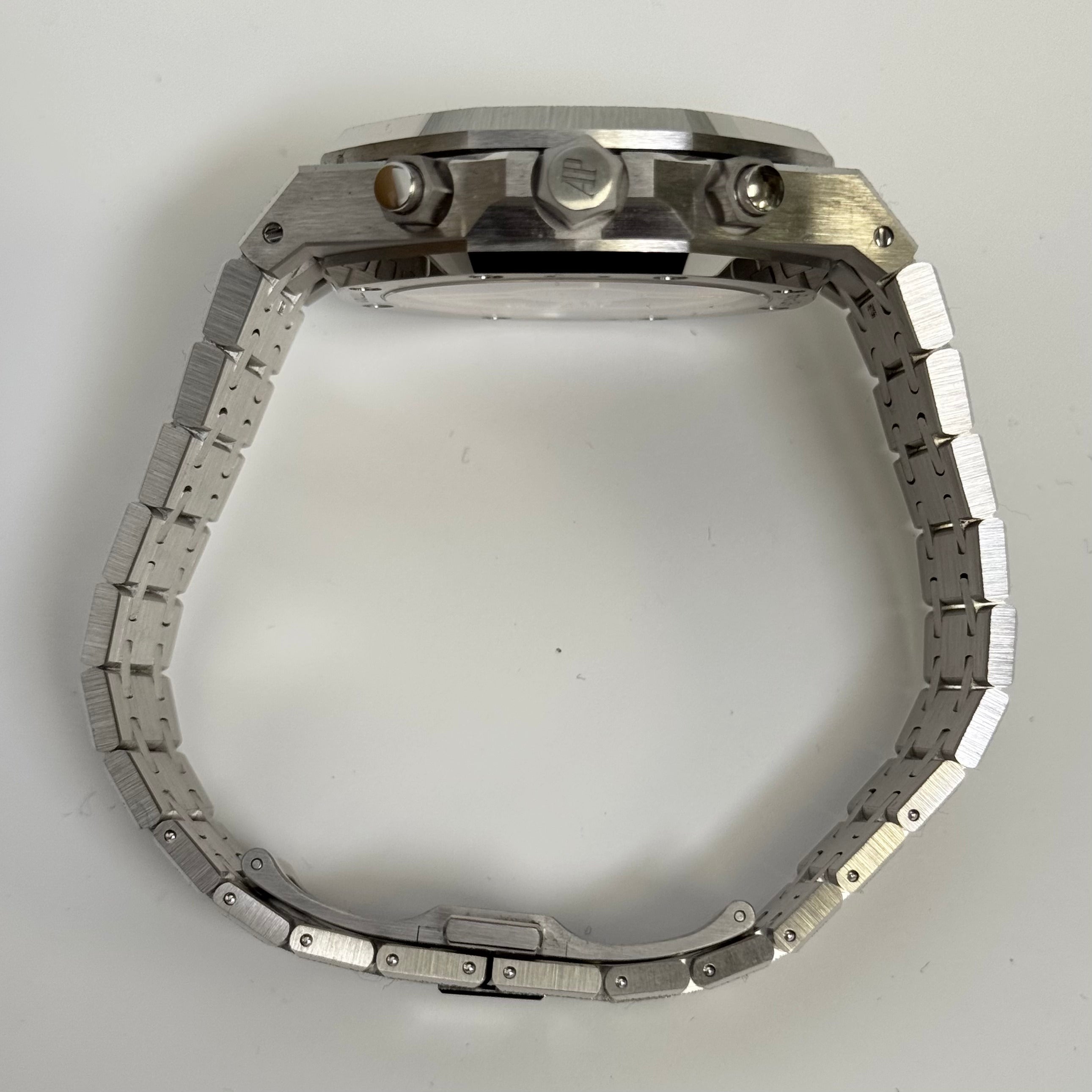 Audemars Piguet Royal Oak 41mm Black Dial Watch Ref# 26239BC.GG.1224BC.02 - Happy Jewelers Fine Jewelry Lifetime Warranty