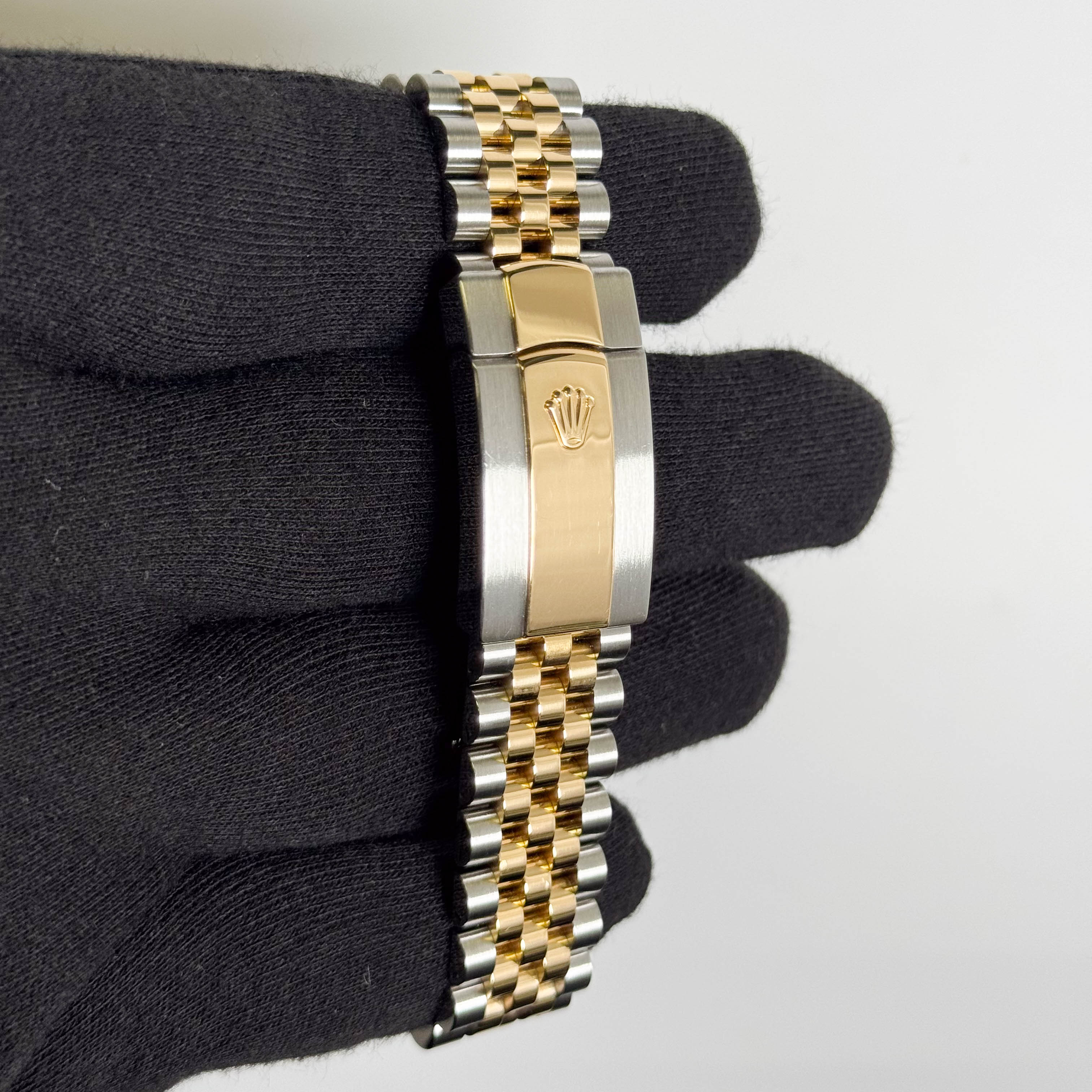 Rolex Datejust 36mm Champagne Dial Watch Ref# 126233