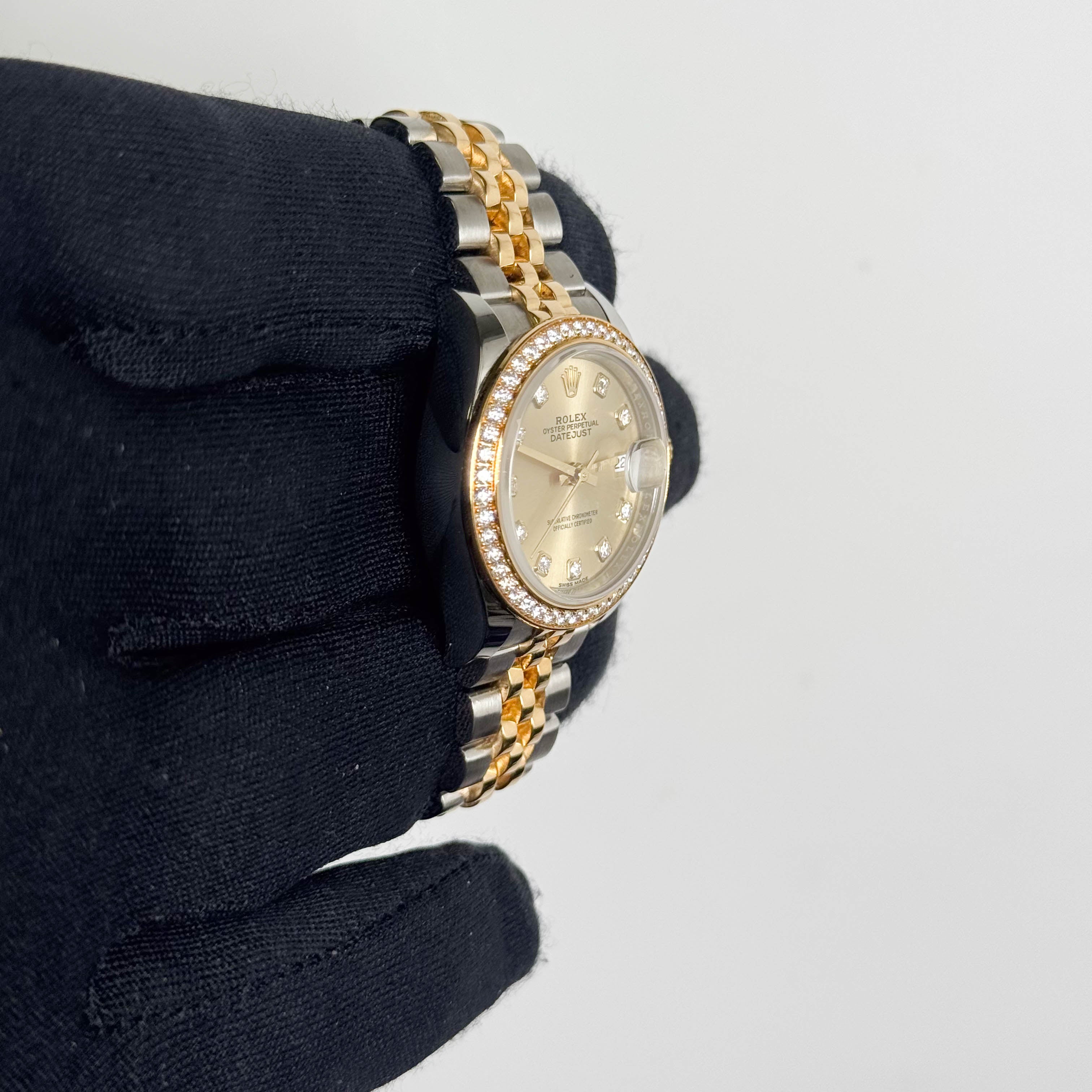 Rolex Datejust 31mm MOP Dial Watch Ref # 279383RBR