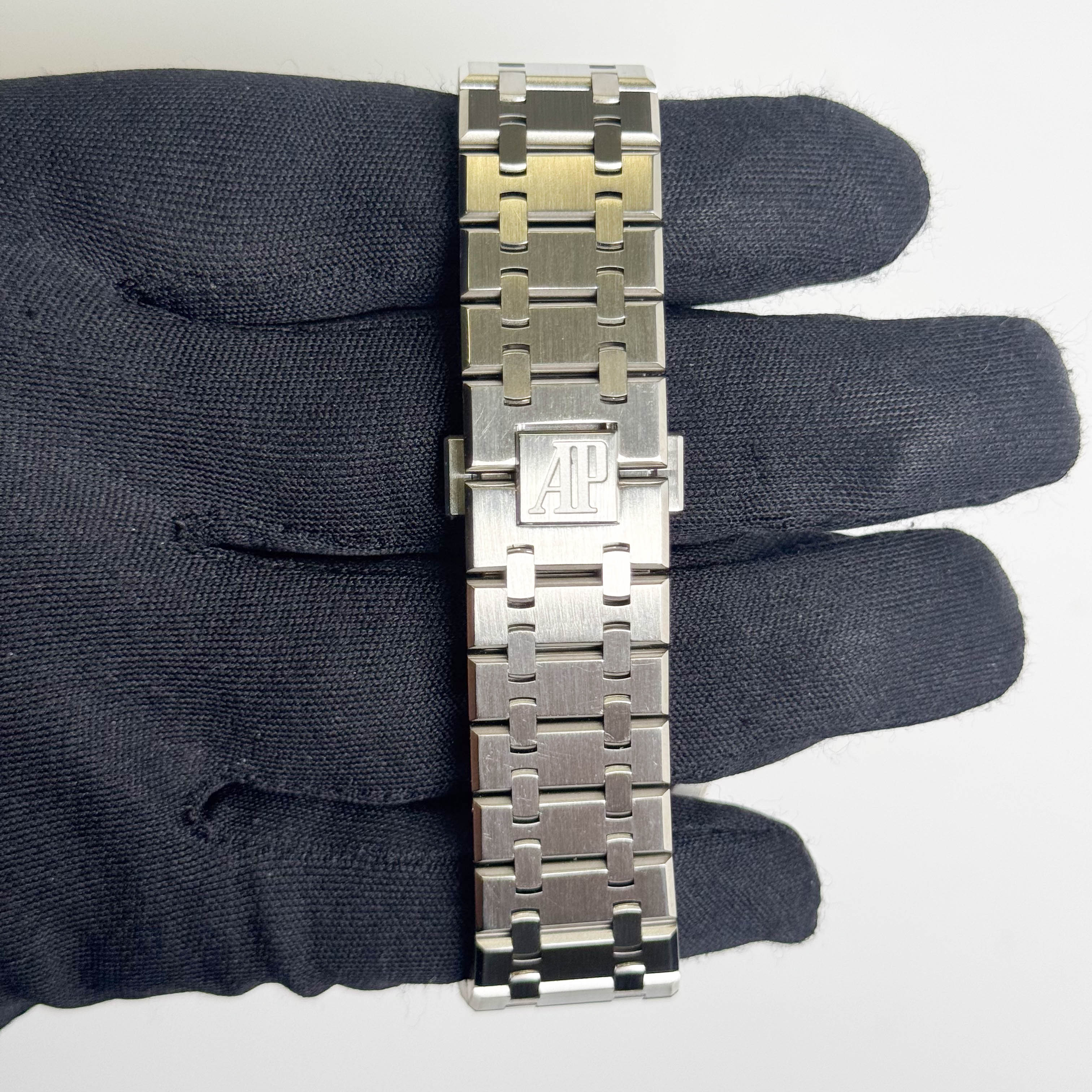 Audemars Piguet Royal Oak 41mm Blue Dial Watch Ref# 26331ST.OO.1220ST.01