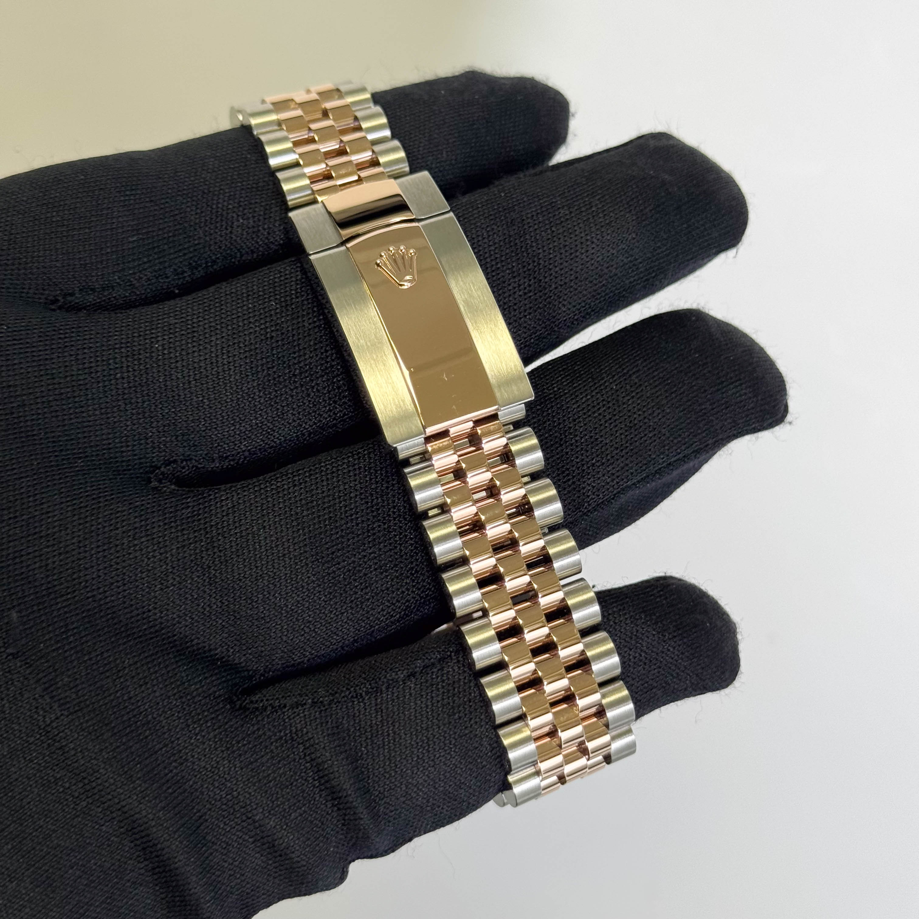 Rolex Datejust 36mm Rhodium Dial Watch Ref# 126231