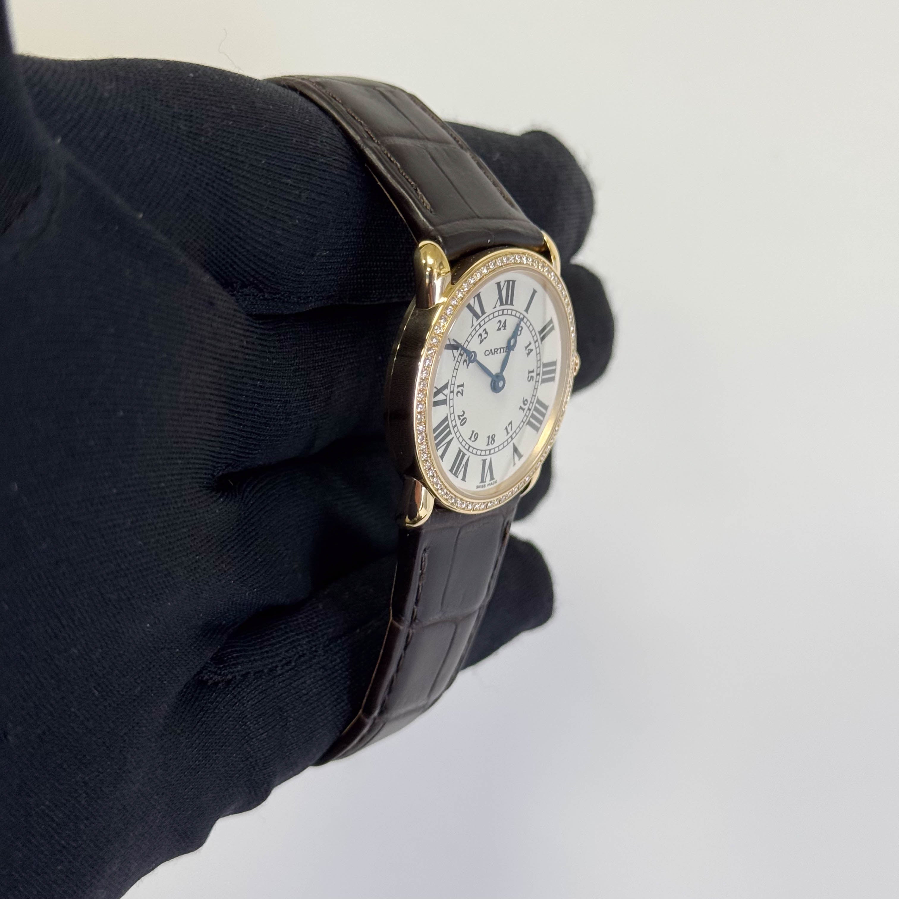 Cartier Ronde Louis 28mm 18K Yellow Gold Cream Roman Dial Watch Ref: 2885