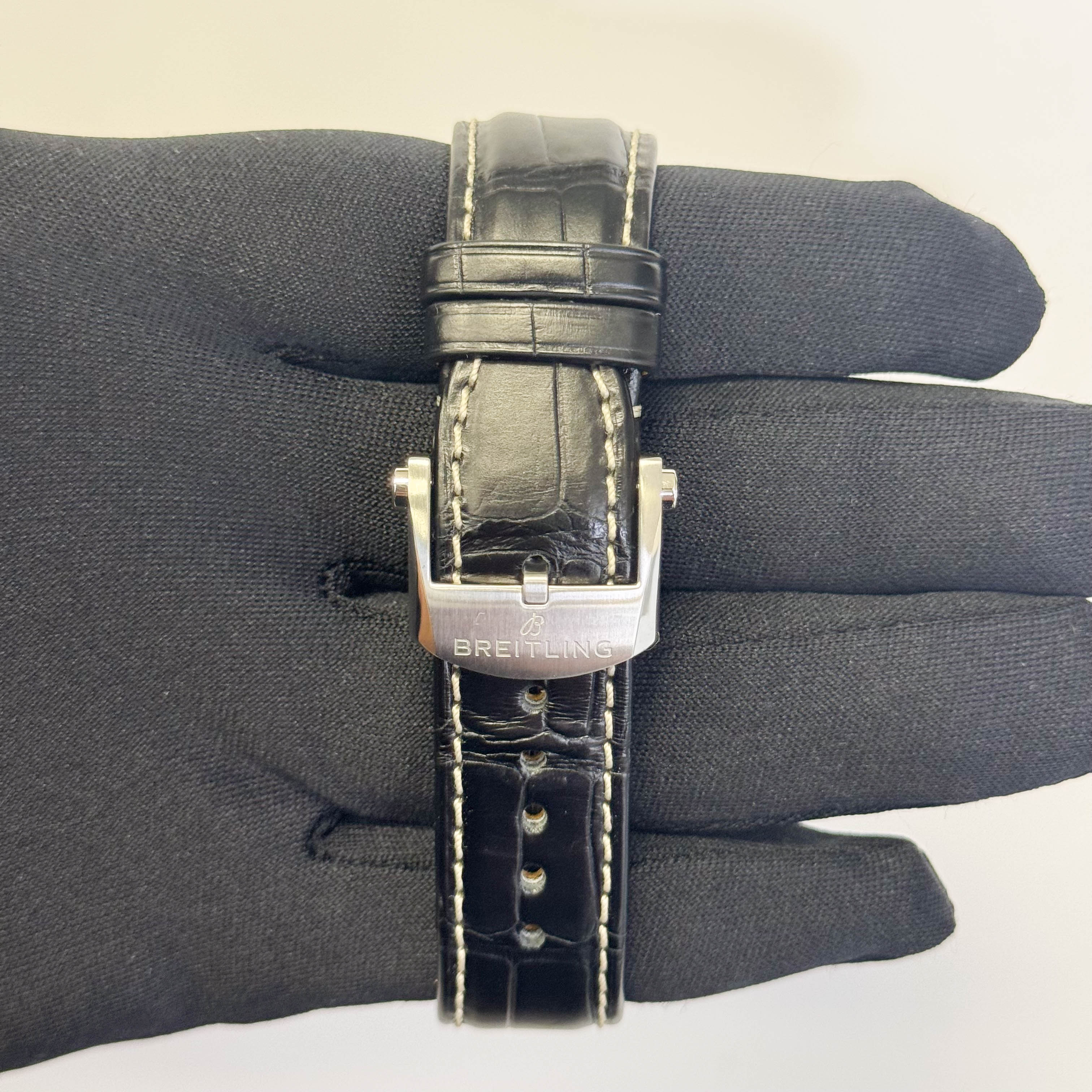 Breitling Navitimer GMT 41mm Black Dial Watch Ref# A32310251B1P1