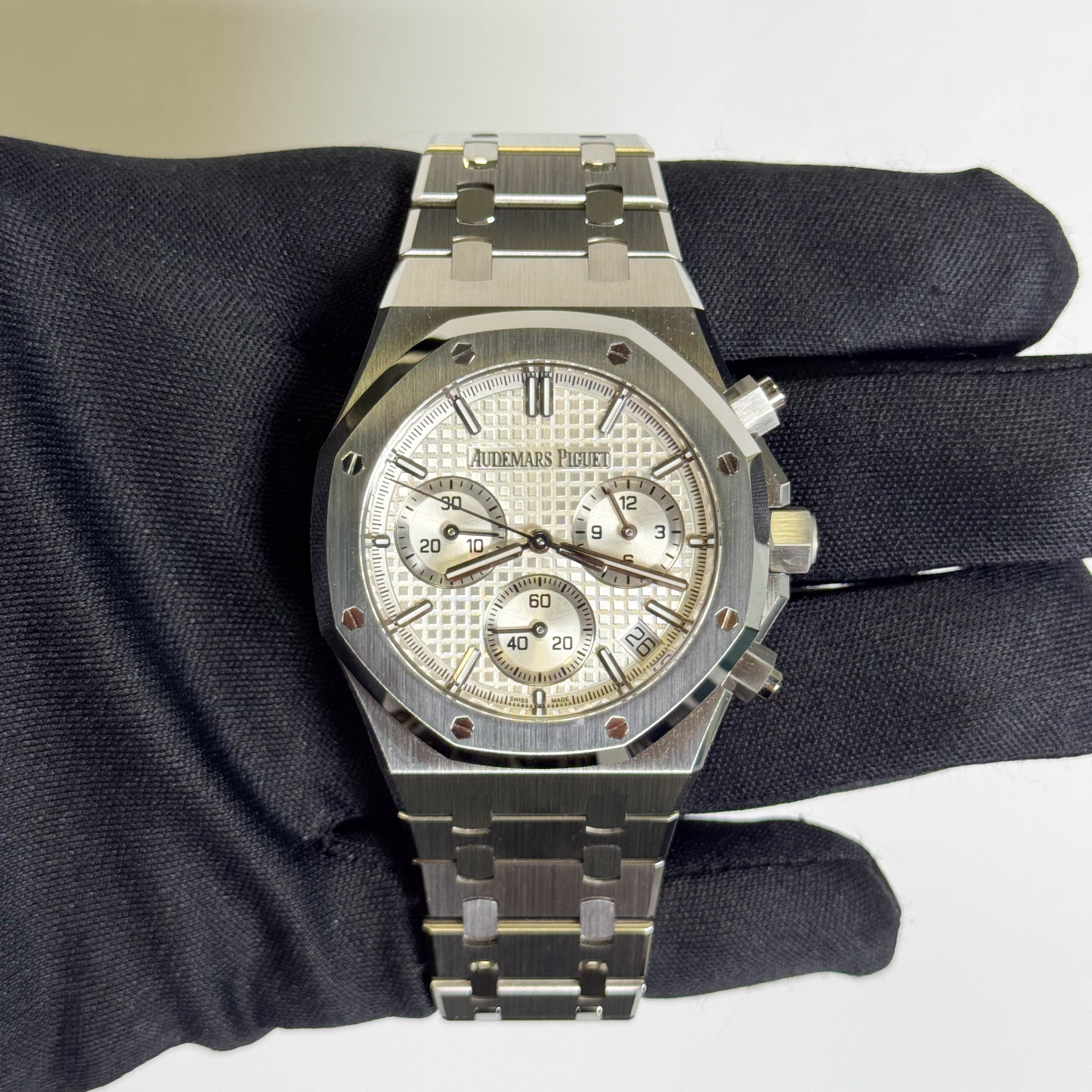 Audemars Piguet Royal Oak 41mm Silver Dial Watch Ref# 26240ST.OO.1320ST.07