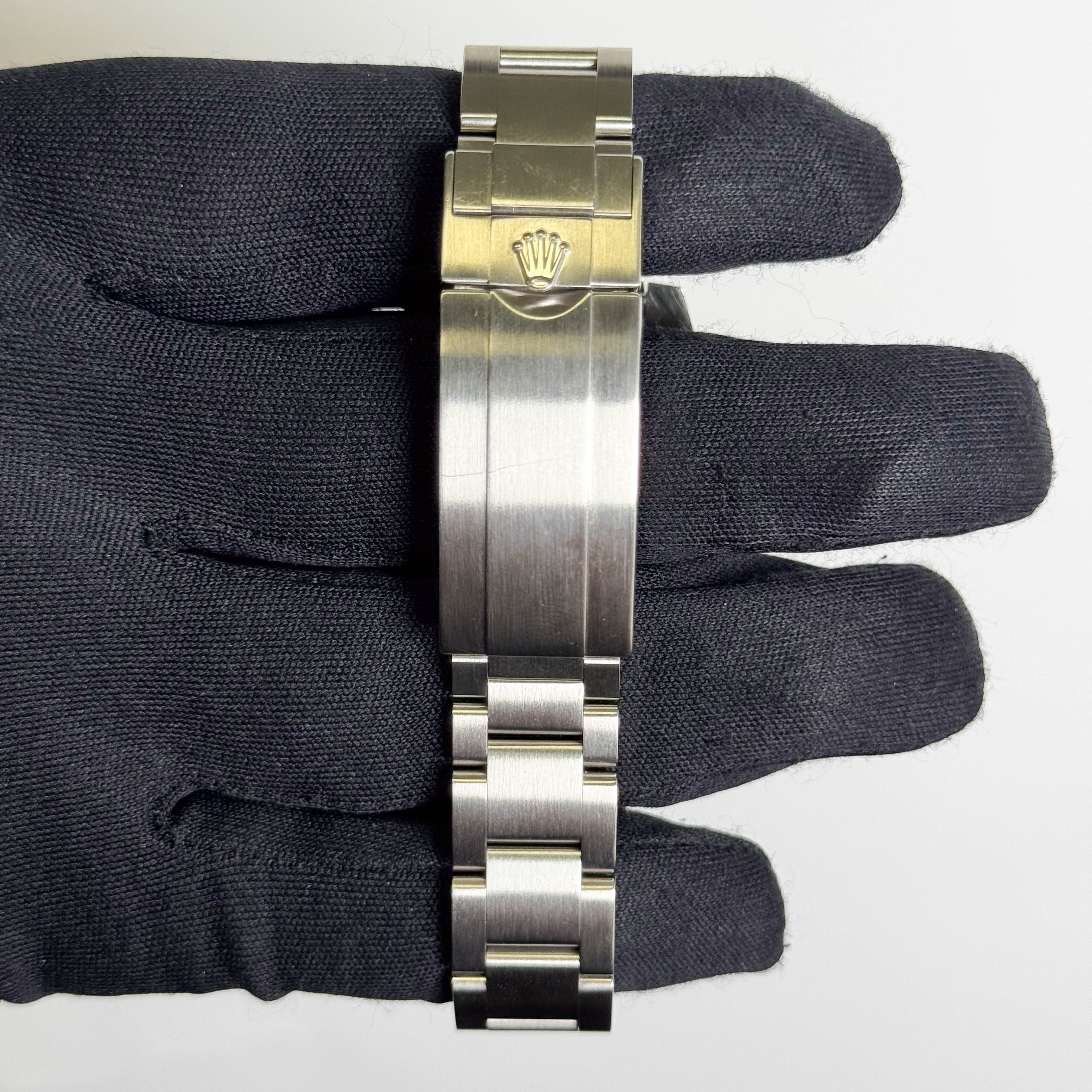 Rolex Submariner 40mm Black Dial Watch Ref# 116610LN