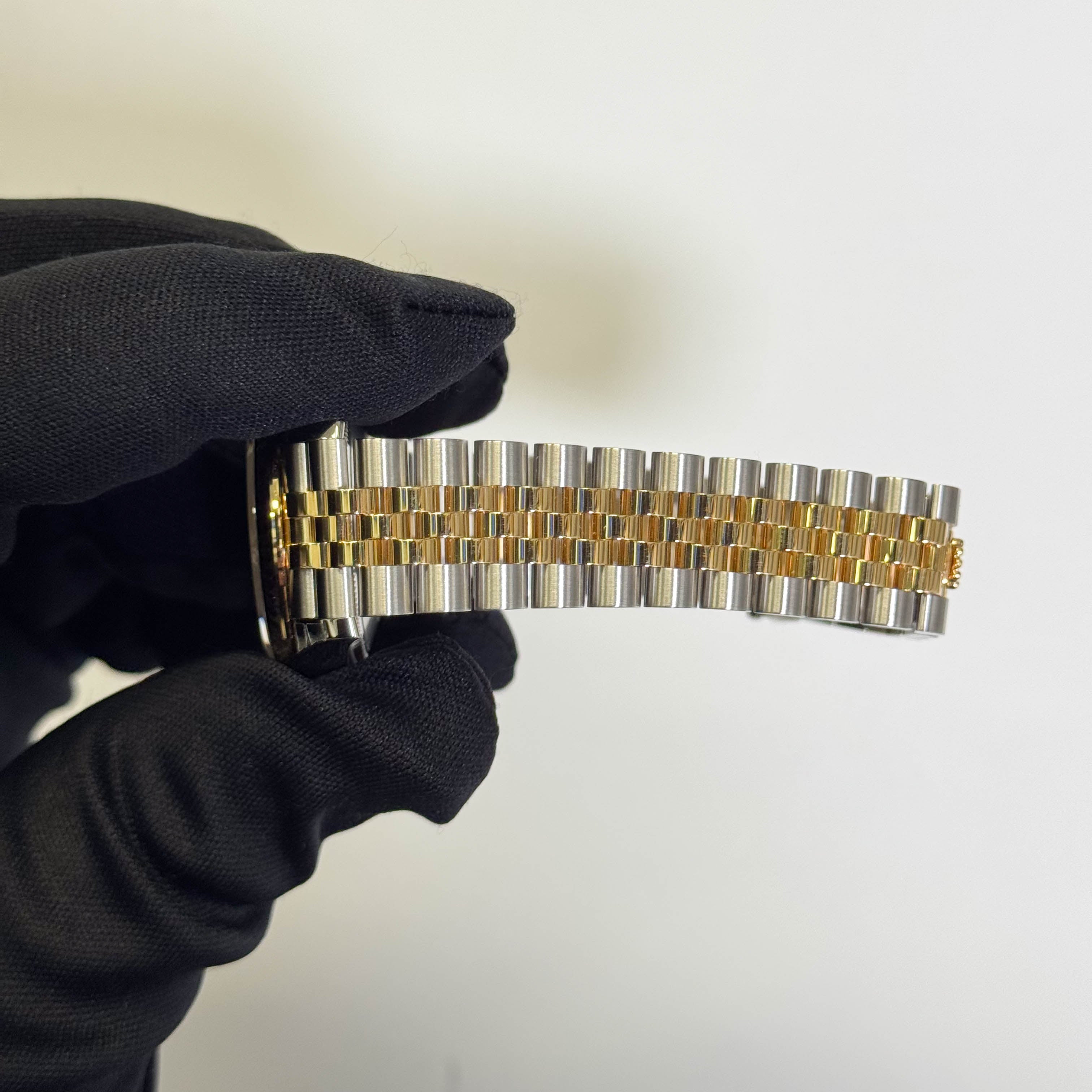 Rolex Datejust 31mm Rhodium Dial Watch Ref# 278273