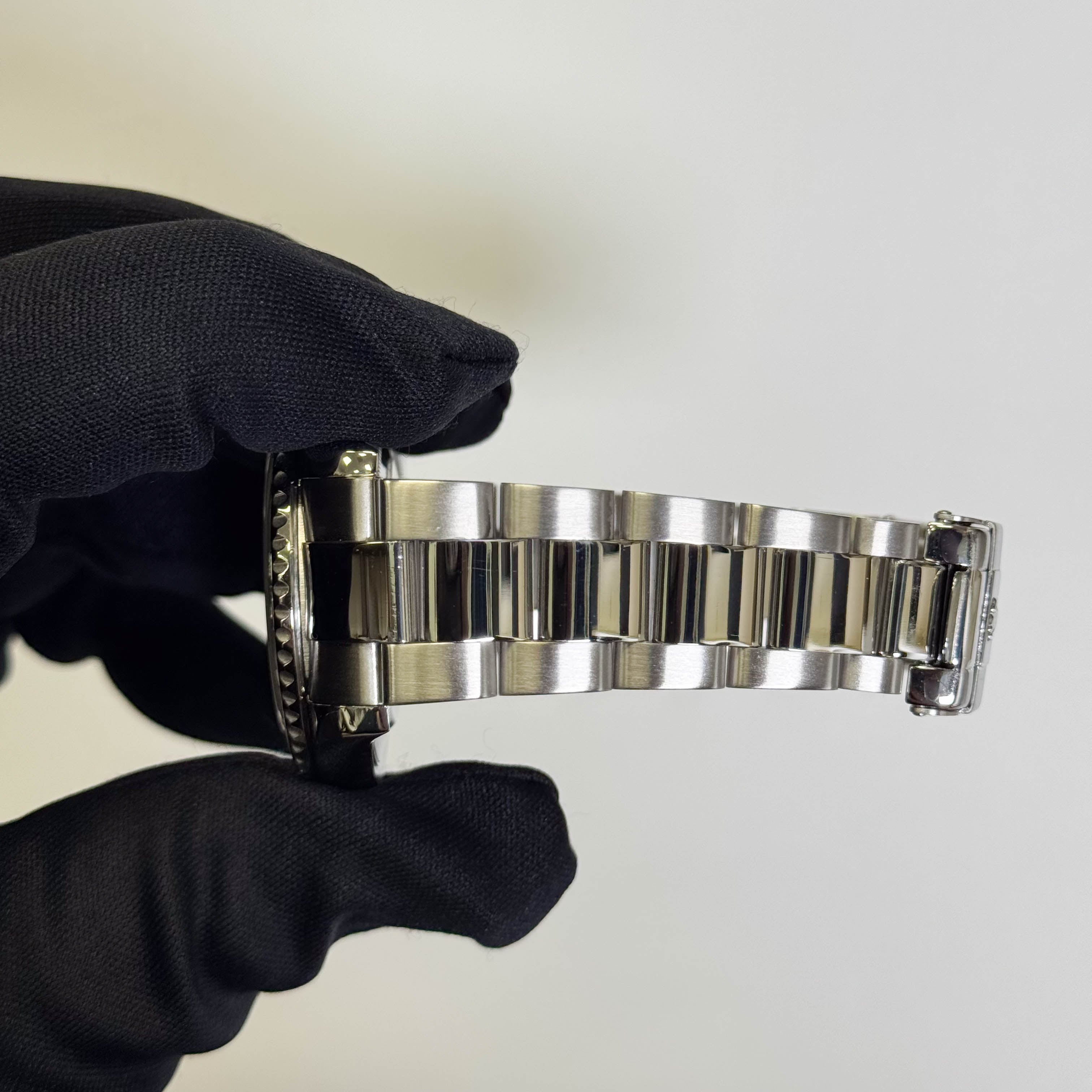 Rolex Yacht-Master 40mm Blue Dial Watch Ref# 16622