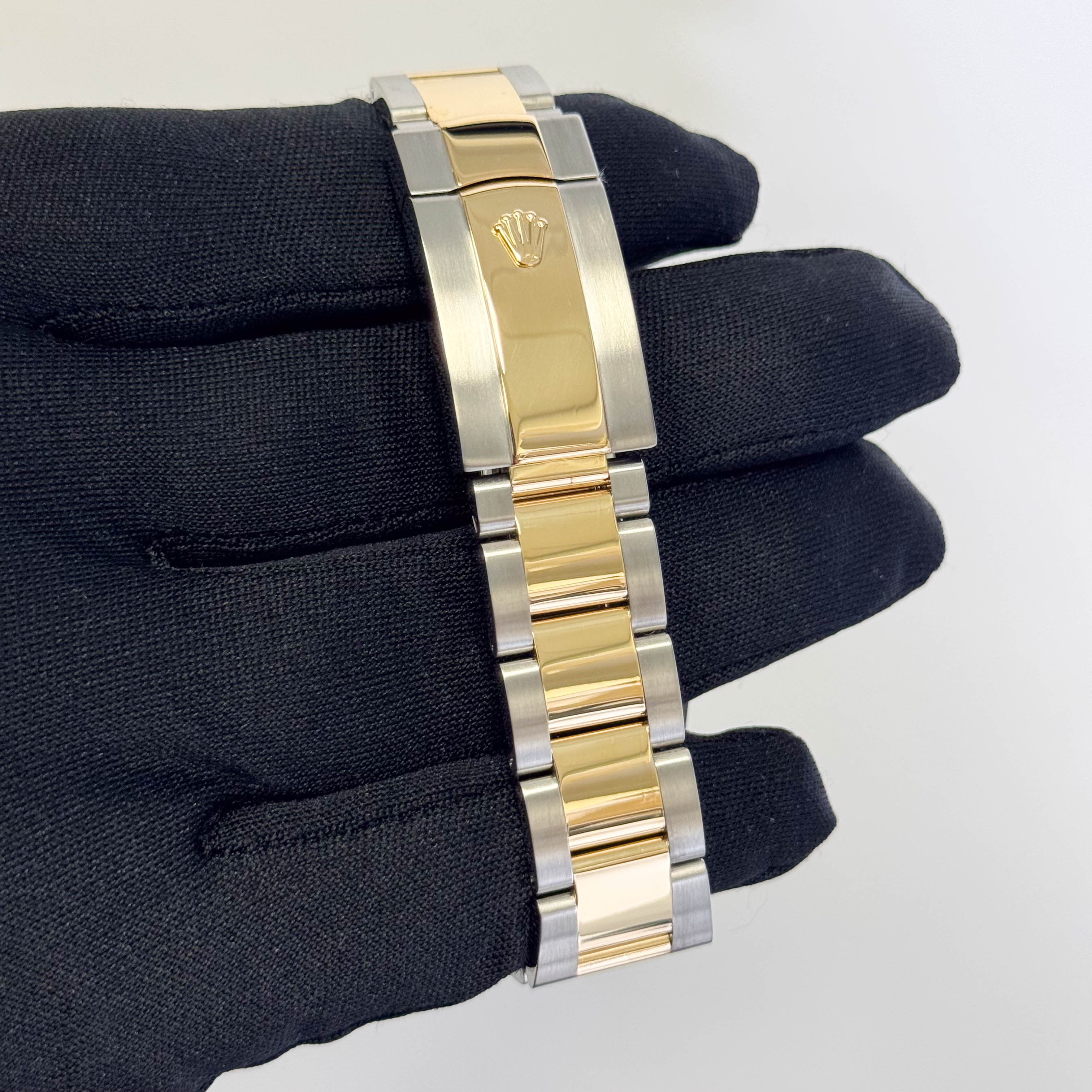 Rolex Datejust 41mm Ivory Dial Watch Ref# 116333