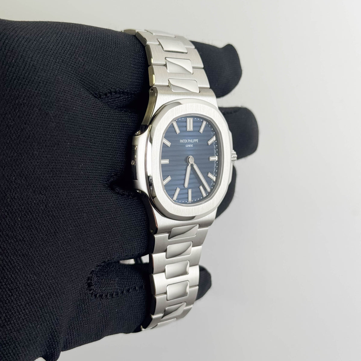 Patek Philippe Nautilus 40.5mm Blue Stick Dial Watch Ref# 5610/1P-001
