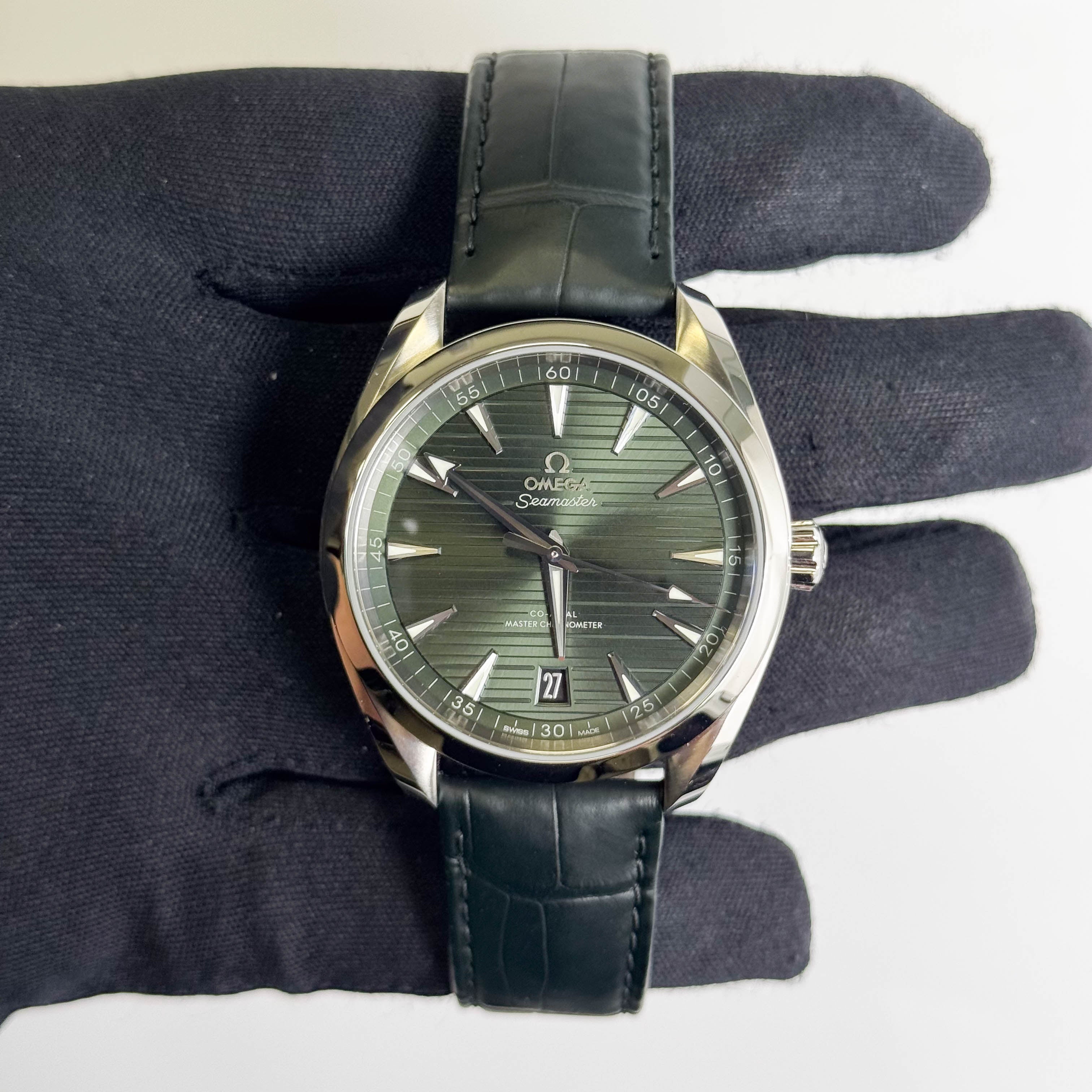 Omega Seamaster Aqua Terra 41mm Green Stick Dial Watch Ref# 220.13.41.21.10.001
