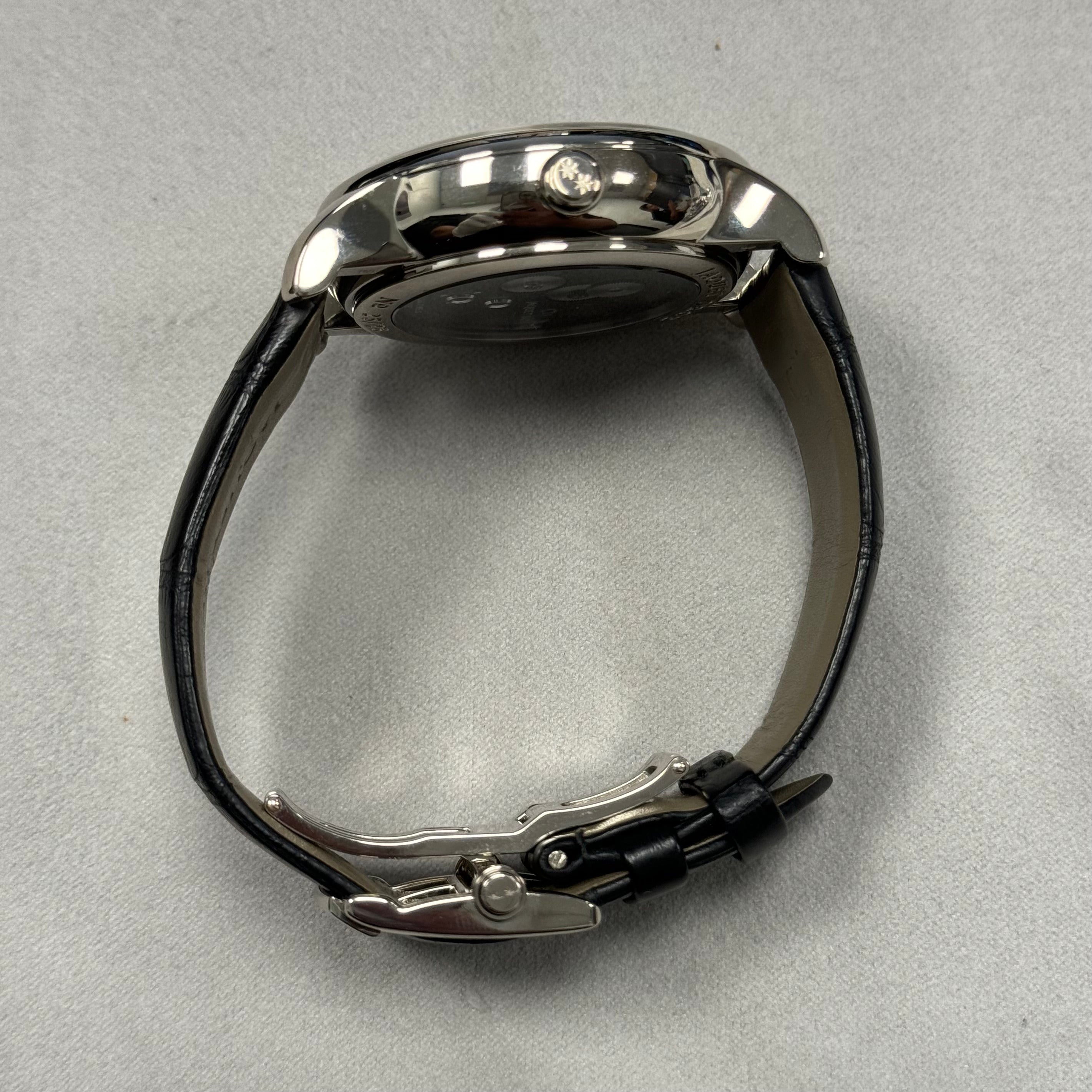 Jaquet Droz La Chaux-De-Fonds 43mm White Gold Black Dial Ref# J023034201 - Happy Jewelers Fine Jewelry Lifetime Warranty