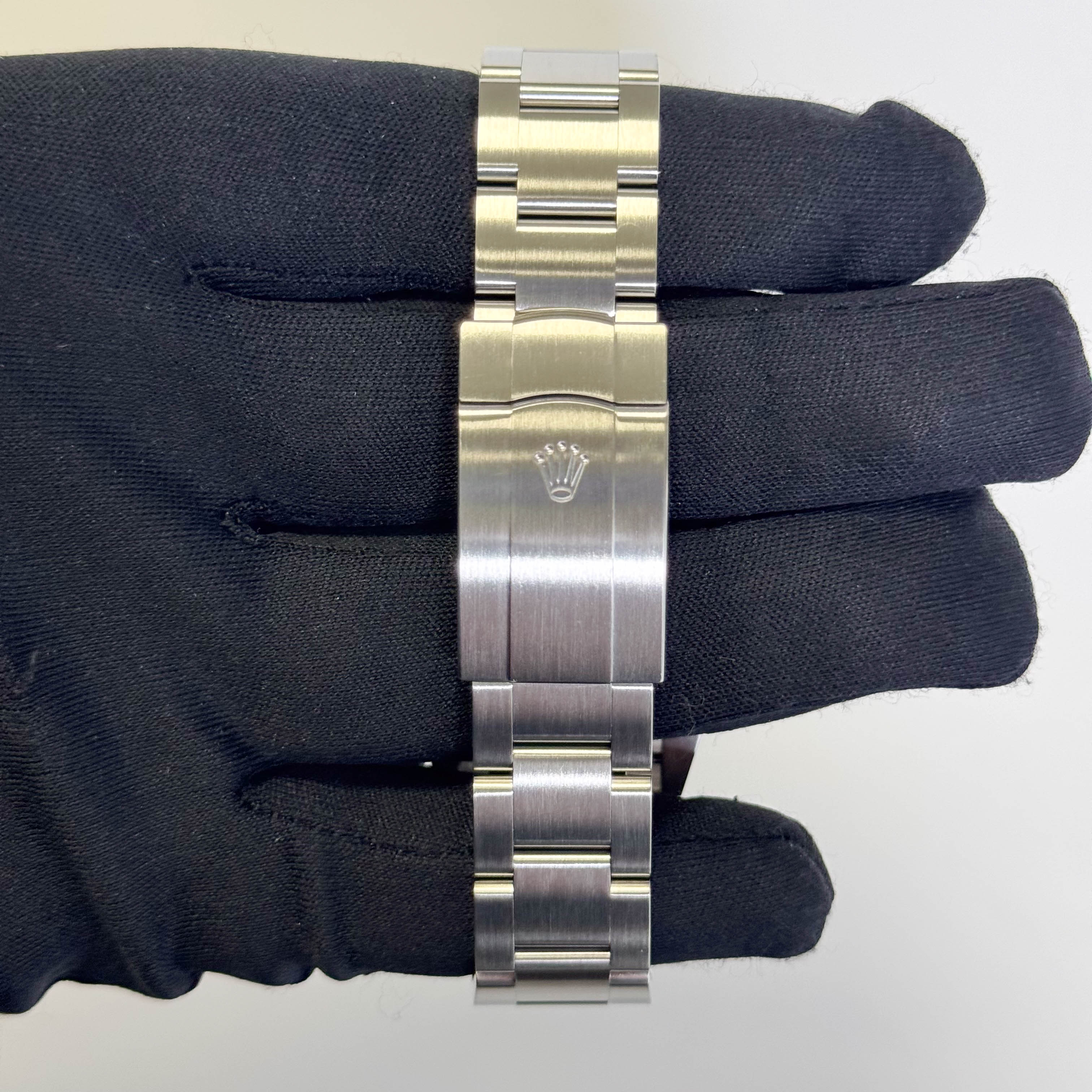 Rolex Oyster Perpetual 41mm Pistachio Dial Watch Ref# 134300 - Happy Jewelers Fine Jewelry Lifetime Warranty