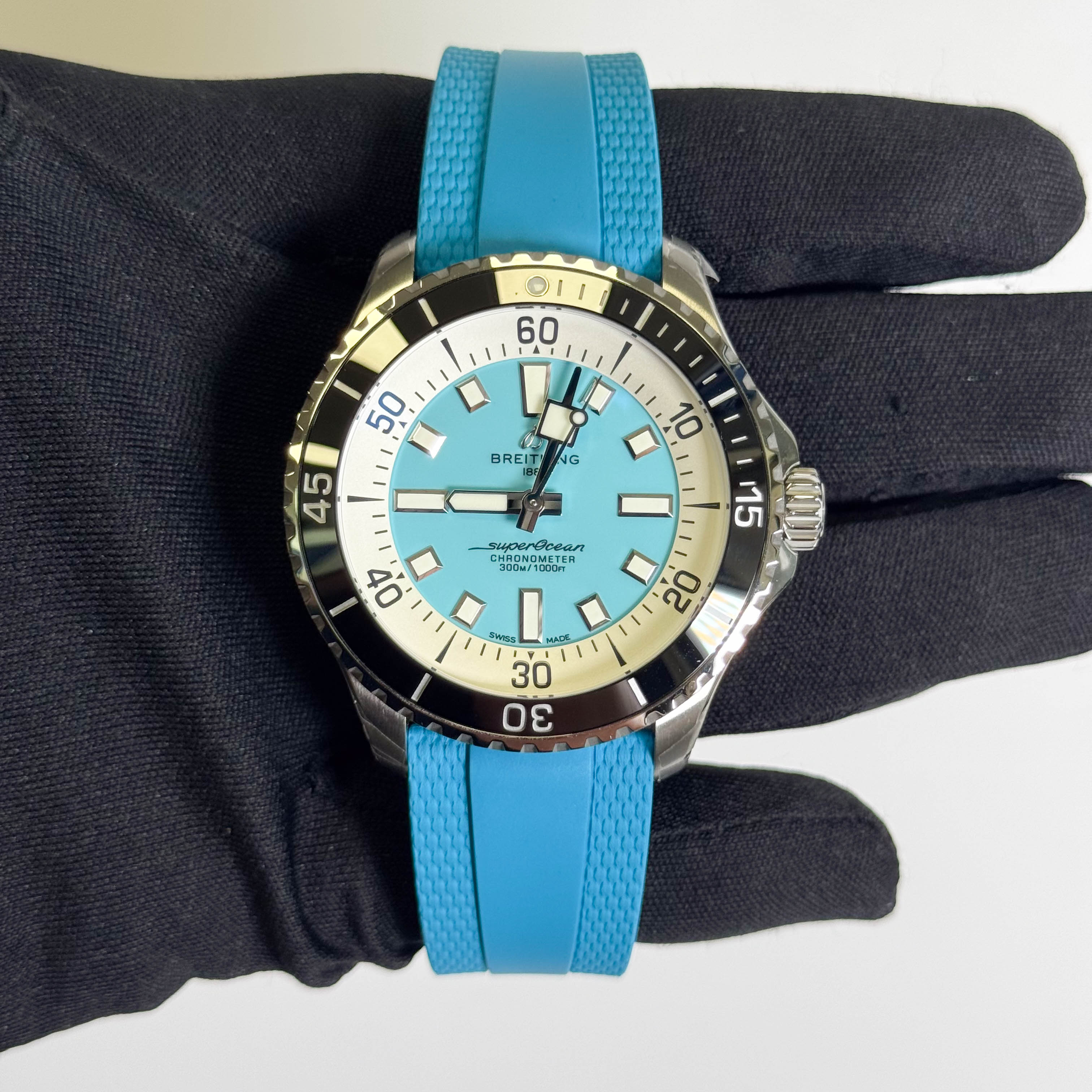 Breitling Superocean Automatic 44mm Turquoise Dial Watch Ref# A17376211L2S2