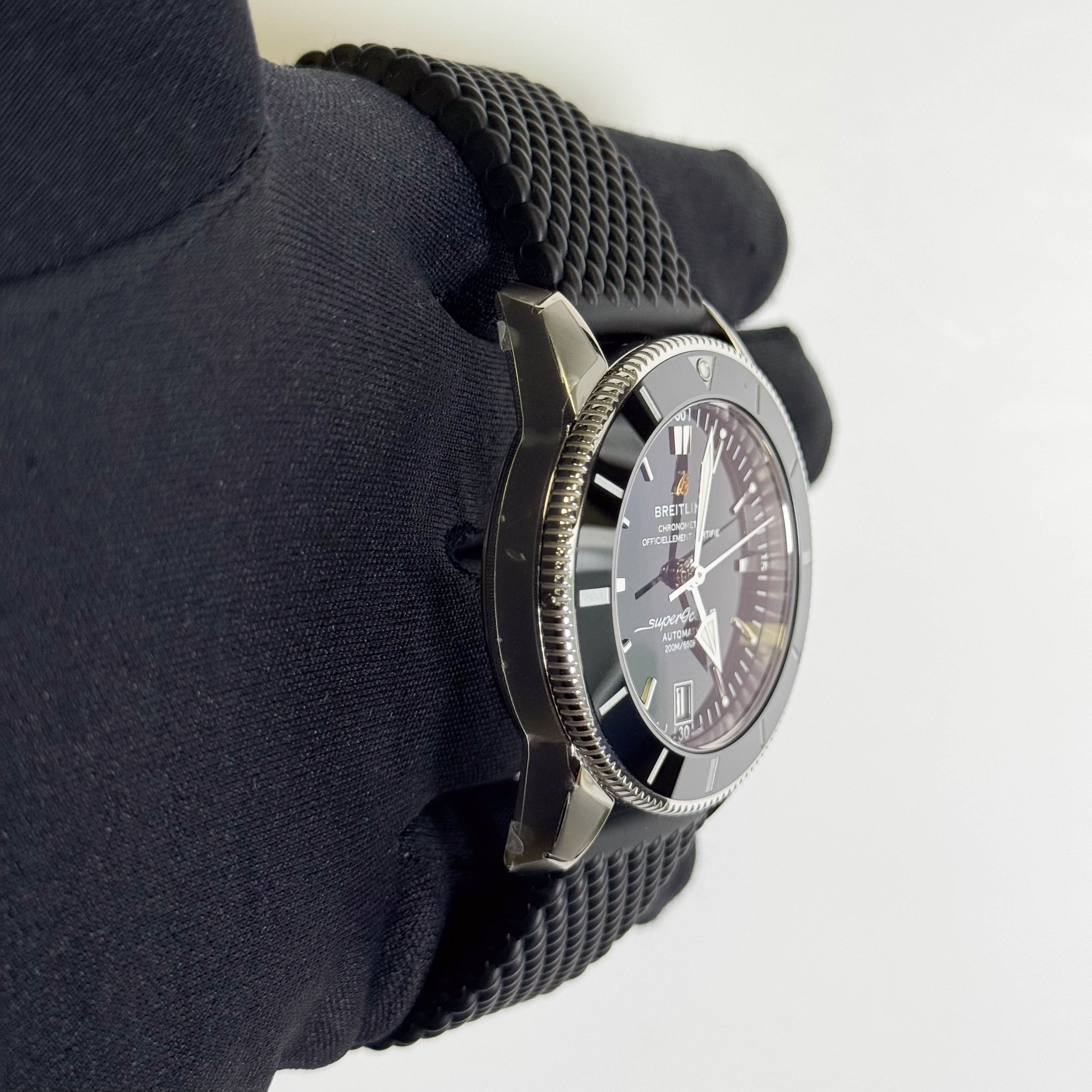 Breitling Superocean Heritage B20 Automatic 42mm Dark Green Dial Watch Ref# AB2010121L1S1