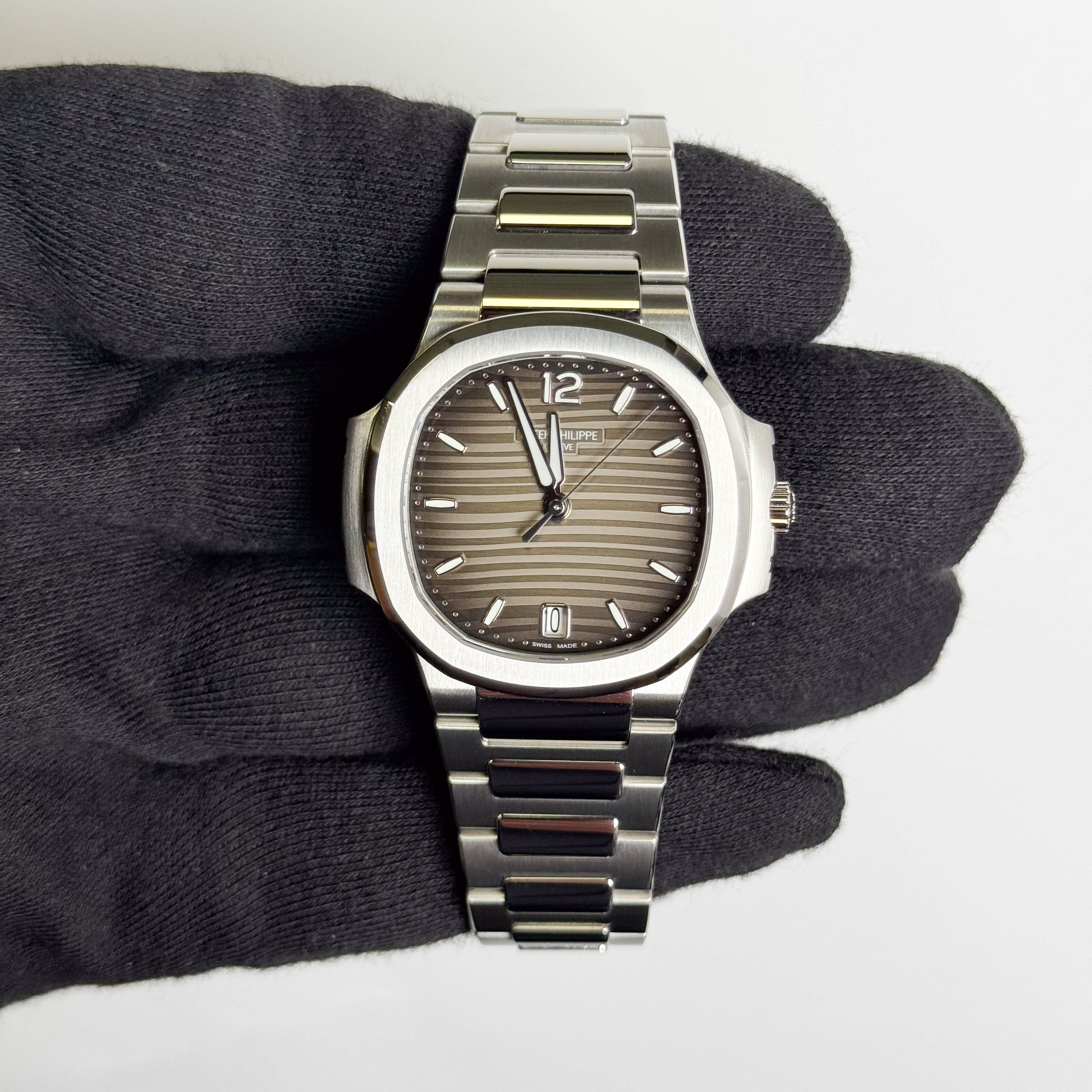 Patek Philippe Nautilus 35.20mm Grey Dial Watch Ref# 7118/1A-011