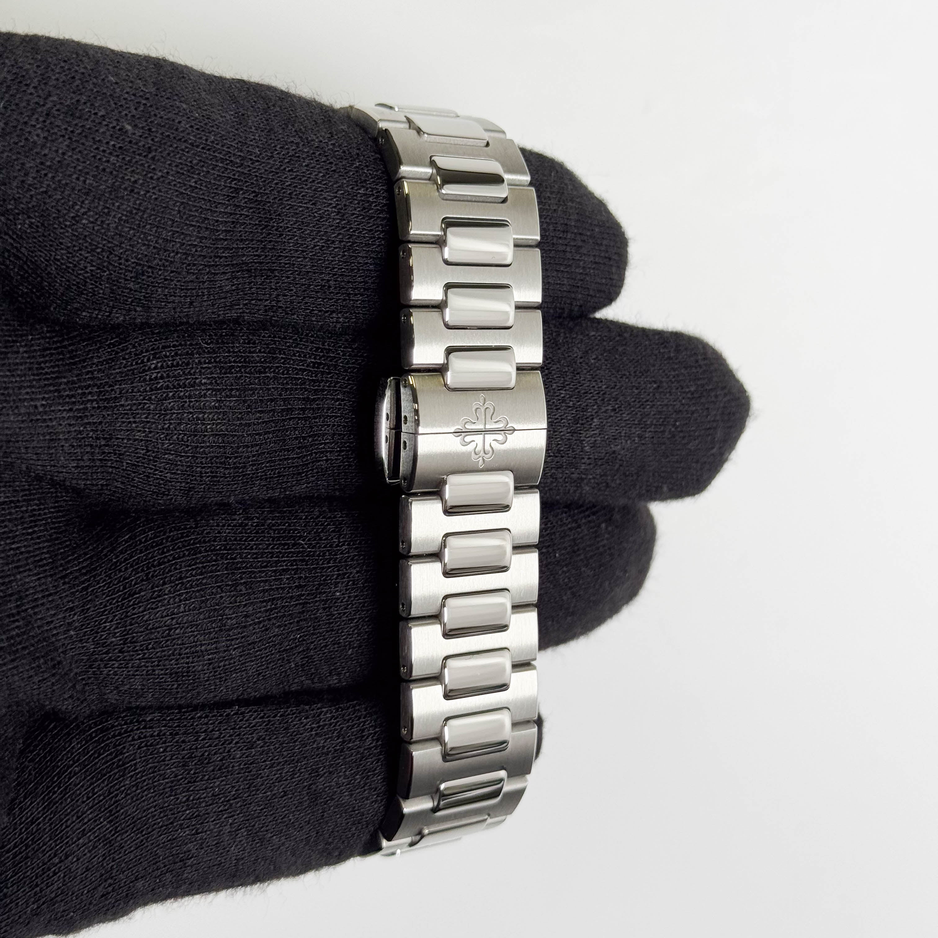 Patek Philippe Nautilus 35.20mm Grey Dial Watch Ref# 7118/1A-011