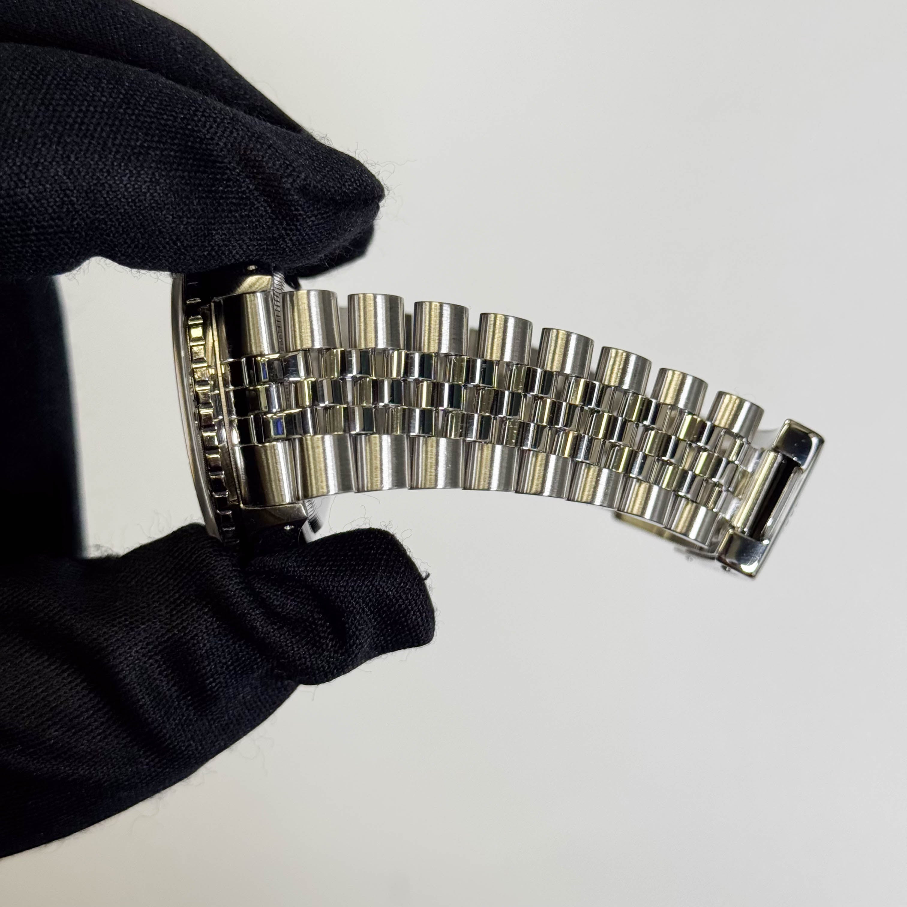 Rolex Datejust 36mm Silver Dial Watch Ref# 16264 - Happy Jewelers Fine Jewelry Lifetime Warranty