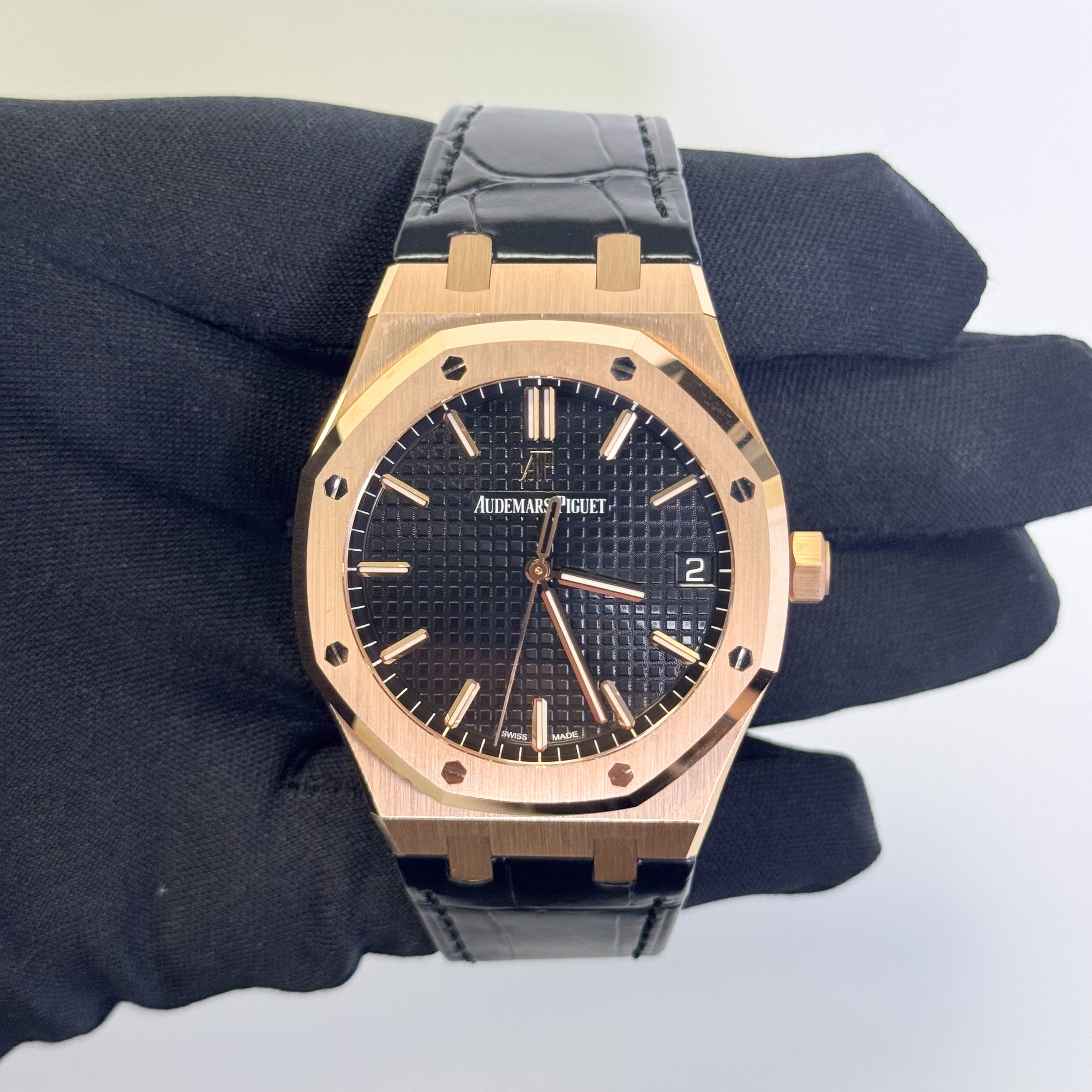 Audemars Piguet Royal Oak 41mm Black Dial Watch Ref# 15500OR.OO.D002CR.01 - Happy Jewelers Fine Jewelry Lifetime Warranty