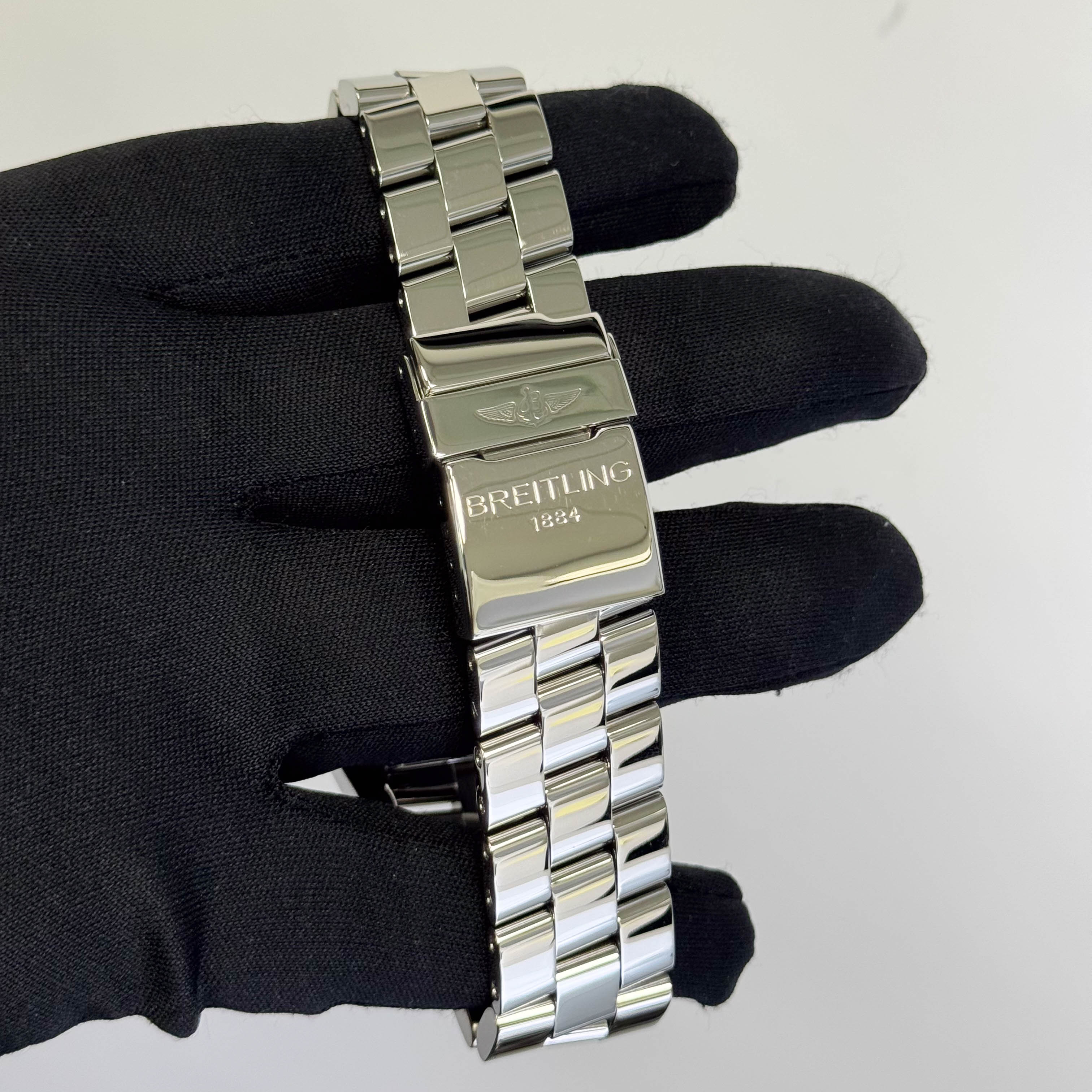 Breitling Super Avenger Stainless Steel 48mm White Dial Watch Ref# A13370 - Happy Jewelers Fine Jewelry Lifetime Warranty