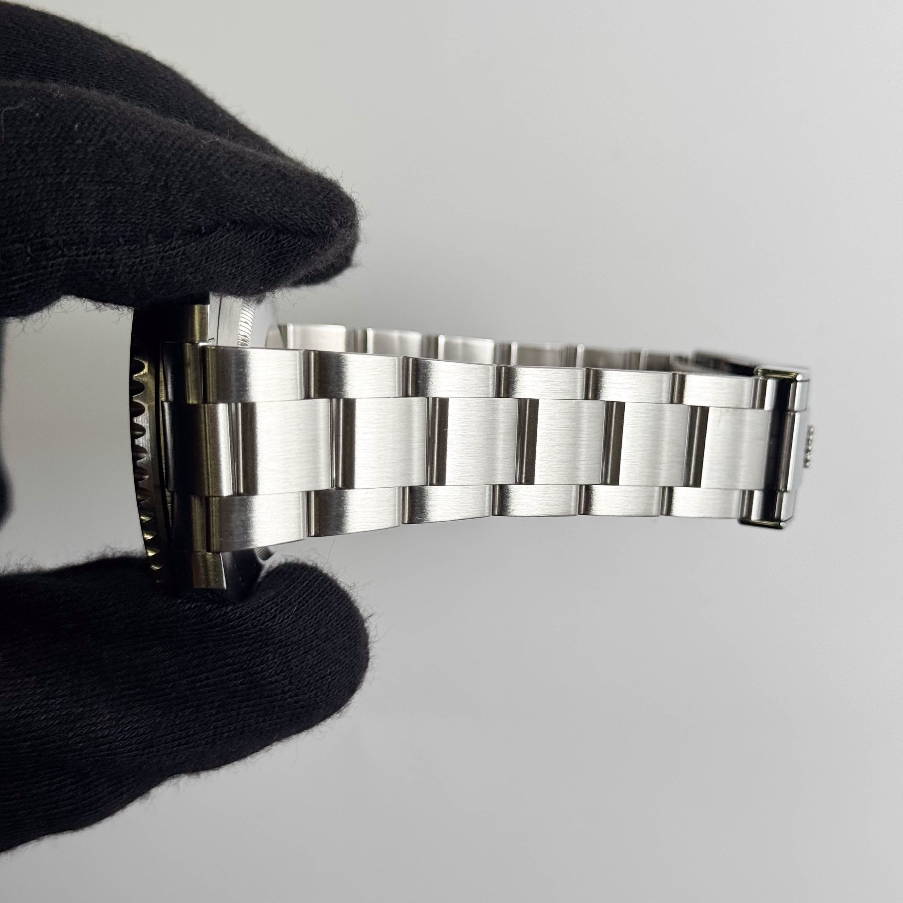 Rolex Submariner 40mm Black Dial Watch Ref# 116610LN