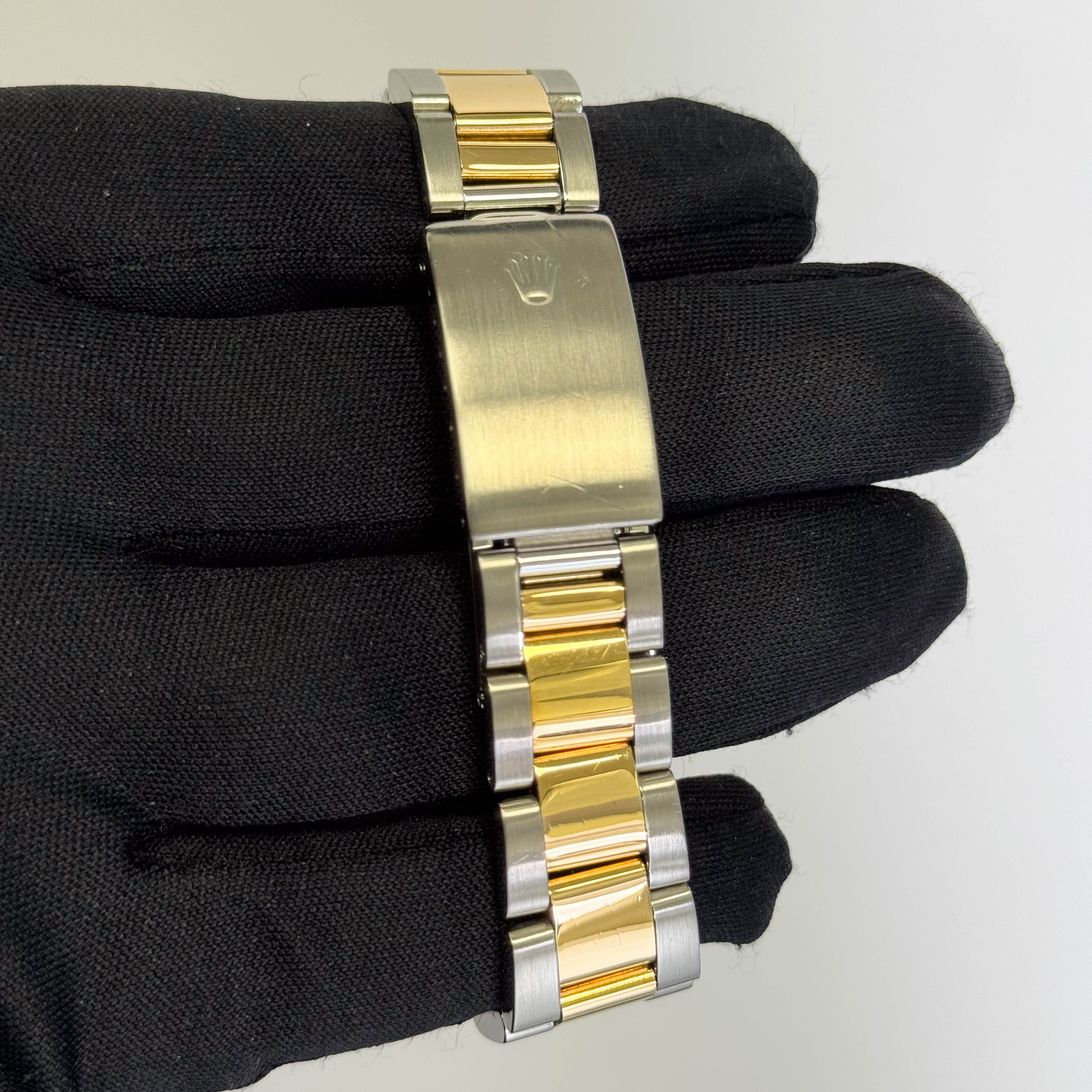 Rolex Daytona 40mm White Dial Watch Ref# 16523 - Happy Jewelers Fine Jewelry Lifetime Warranty