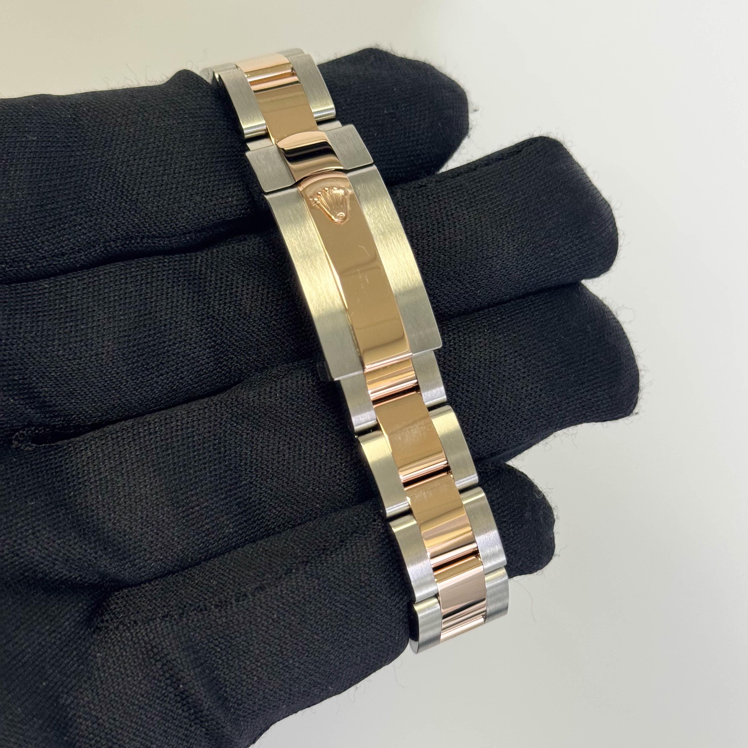 Rolex Datejust 28mm White Dial Watch Ref# 279171